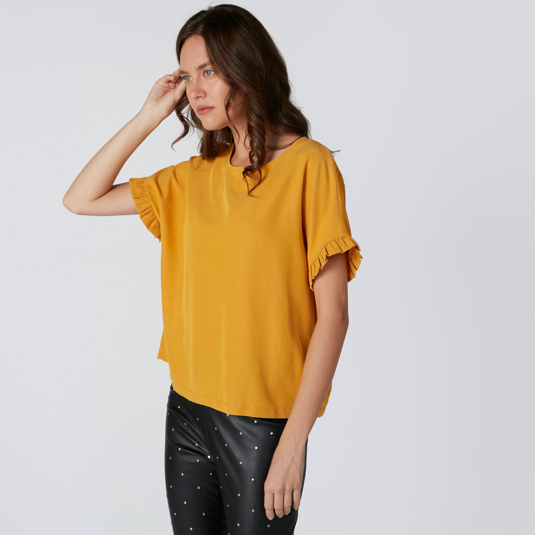 بلوزة بياقة مستديرة وأكمام طويلة وتفاصيل مثنية-women-clothing-shirtsandblouses-blouses-image-4