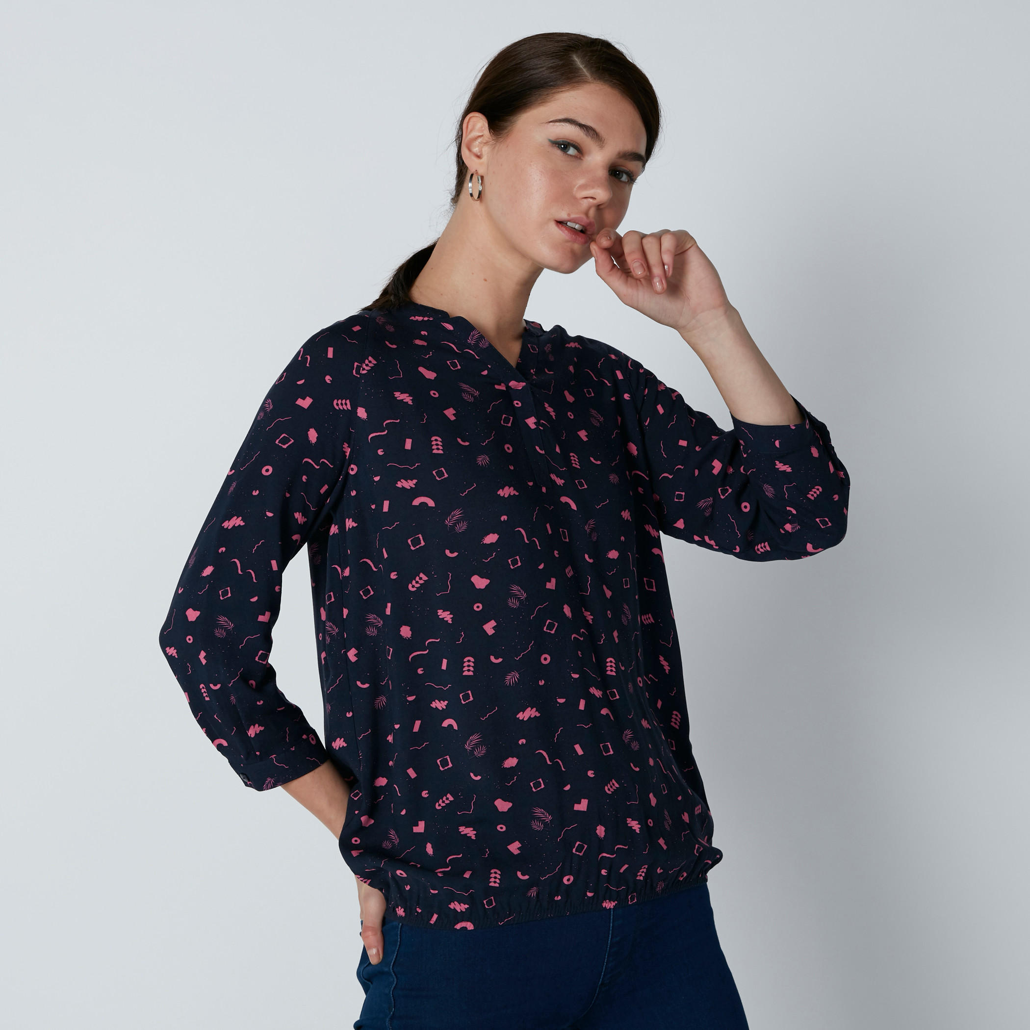 بلوزة بأكمام 3/4 وطبعات-women-clothing-shirtsandblouses-blouses-image-3