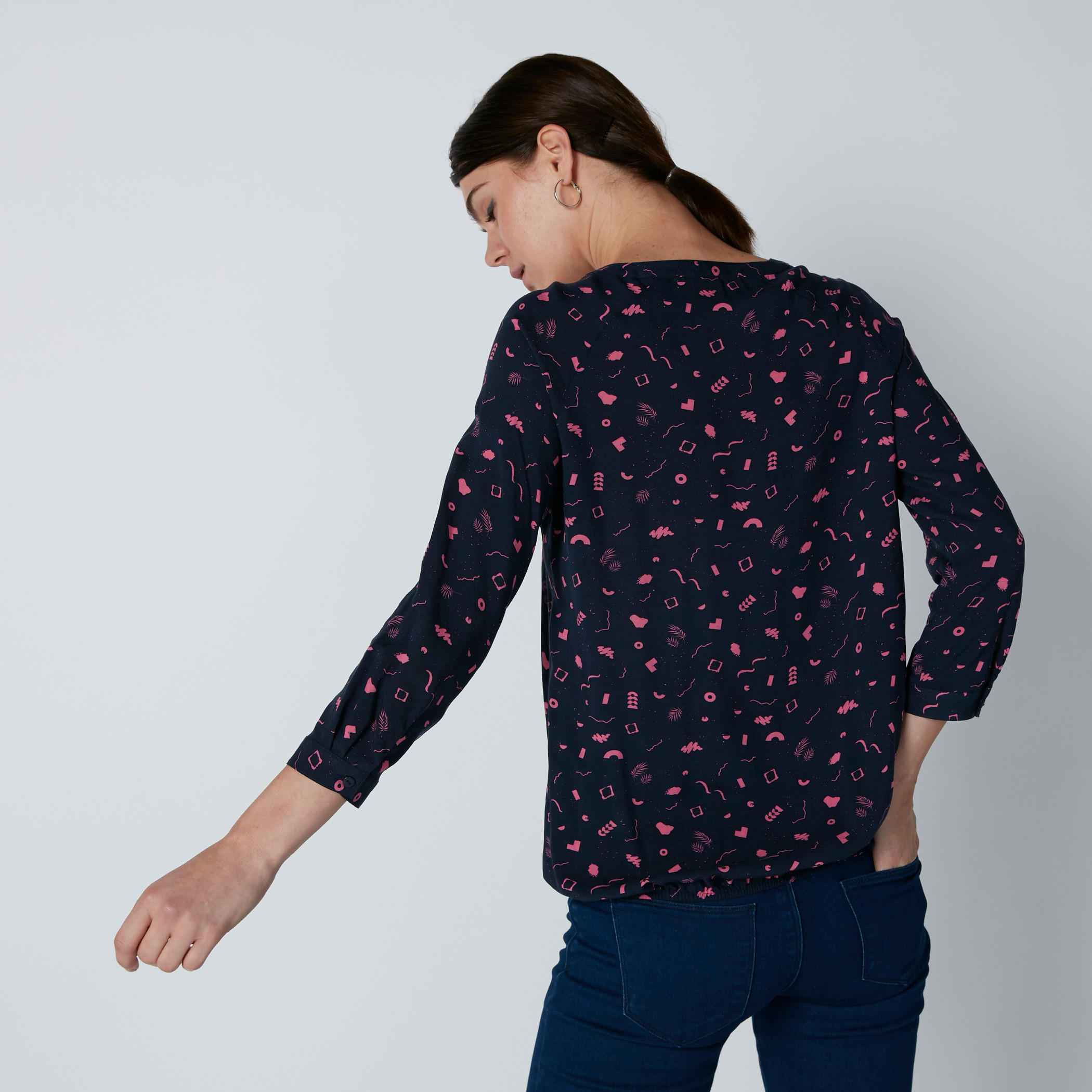 بلوزة بأكمام 3/4 وطبعات-women-clothing-shirtsandblouses-blouses-image-2
