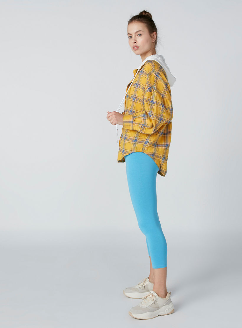 بنطال ليقنز قصير بخصر مطاطي-women-clothing-bottoms-leggings-image-1
