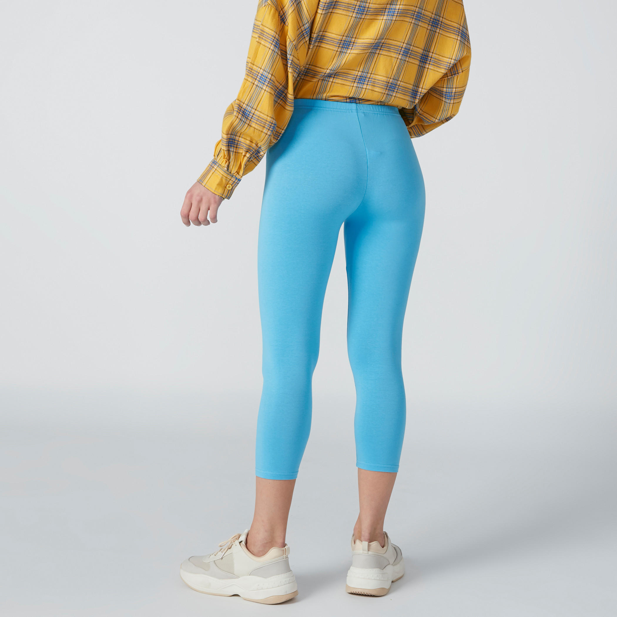 بنطال ليقنز قصير بخصر مطاطي-women-clothing-bottoms-leggings-image-2
