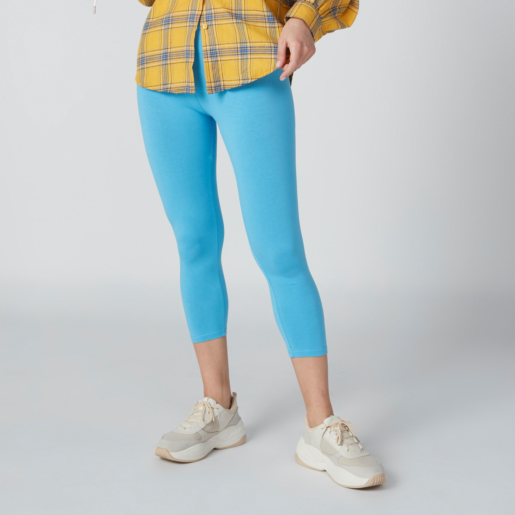 بنطال ليقنز قصير بخصر مطاطي-women-clothing-bottoms-leggings-image-3