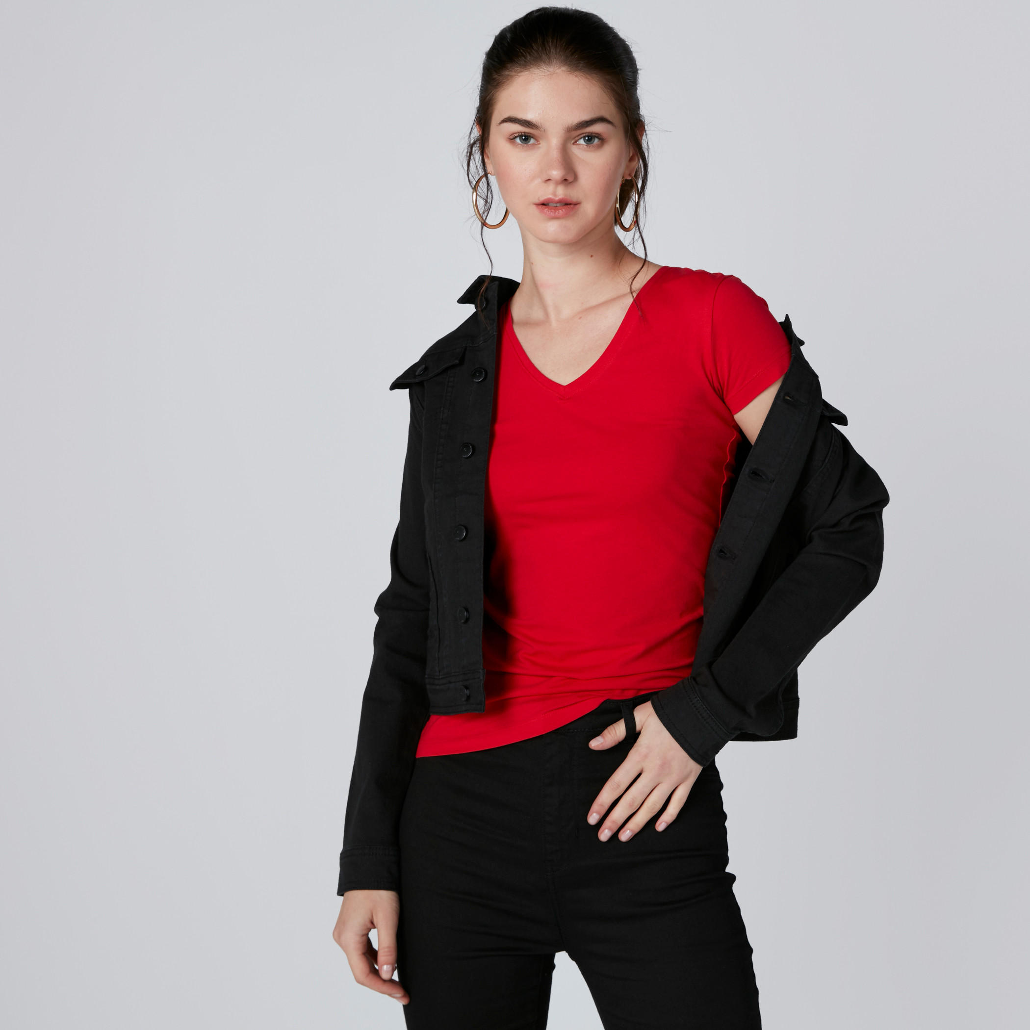 تيشيرت بياقة V وأكمام قصيرة-women-clothing-tshirts-image-1