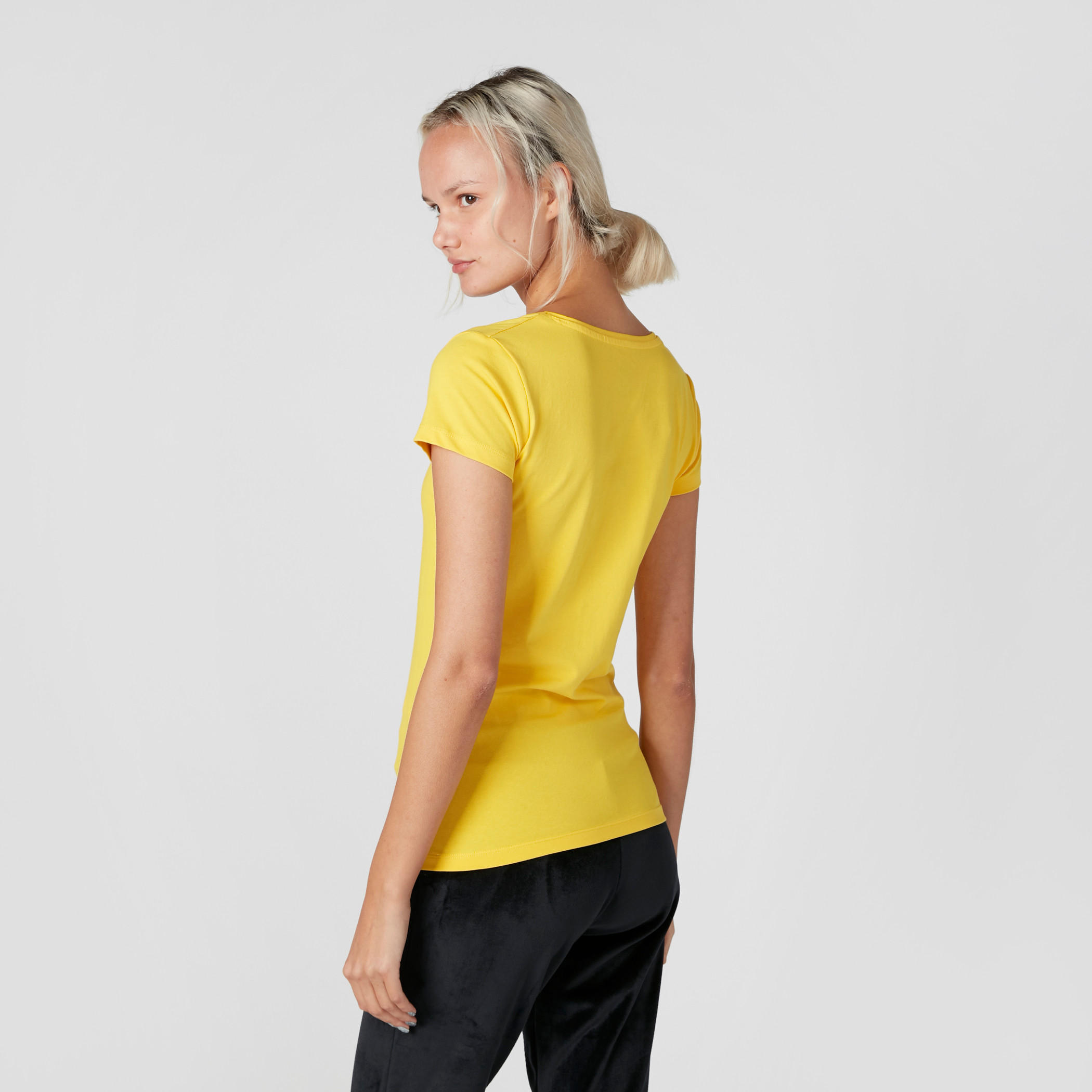 تيشيرت بياقة V وأكمام قصيرة-women-clothing-tshirts-image-2