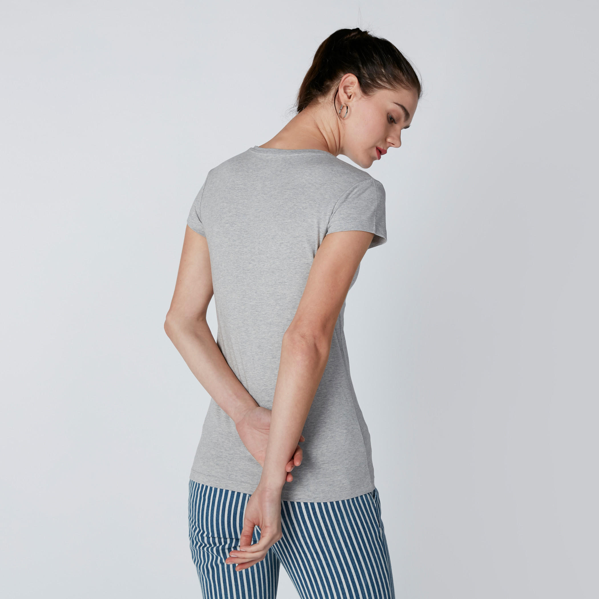 تيشيرت بياقة مستديرة وأكمام كاب-women-clothing-tshirts-image-2