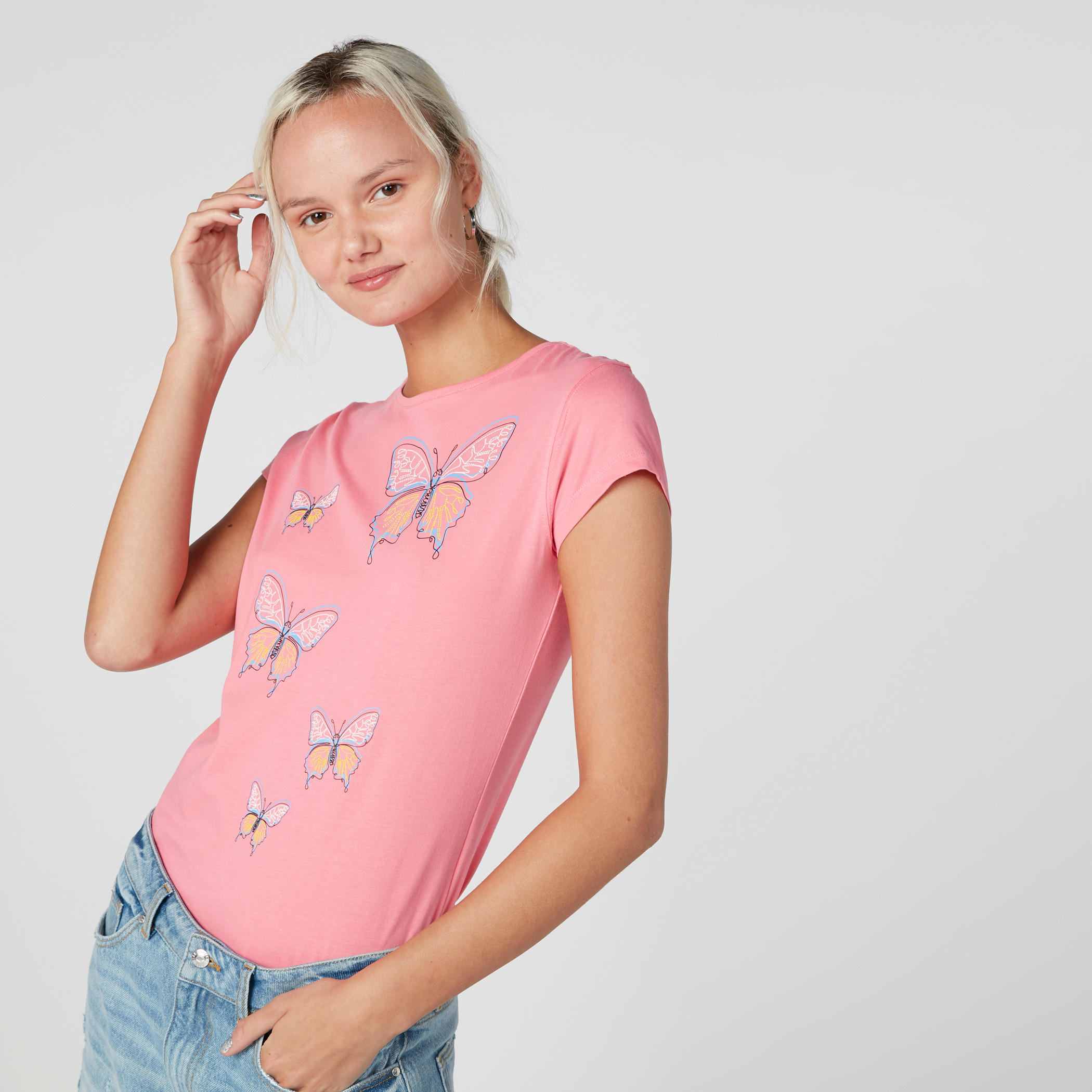 تيشيرت بياقة مستديرة وأكمام قصيرة وطبعات فراشة-women-clothing-tshirts-image-1