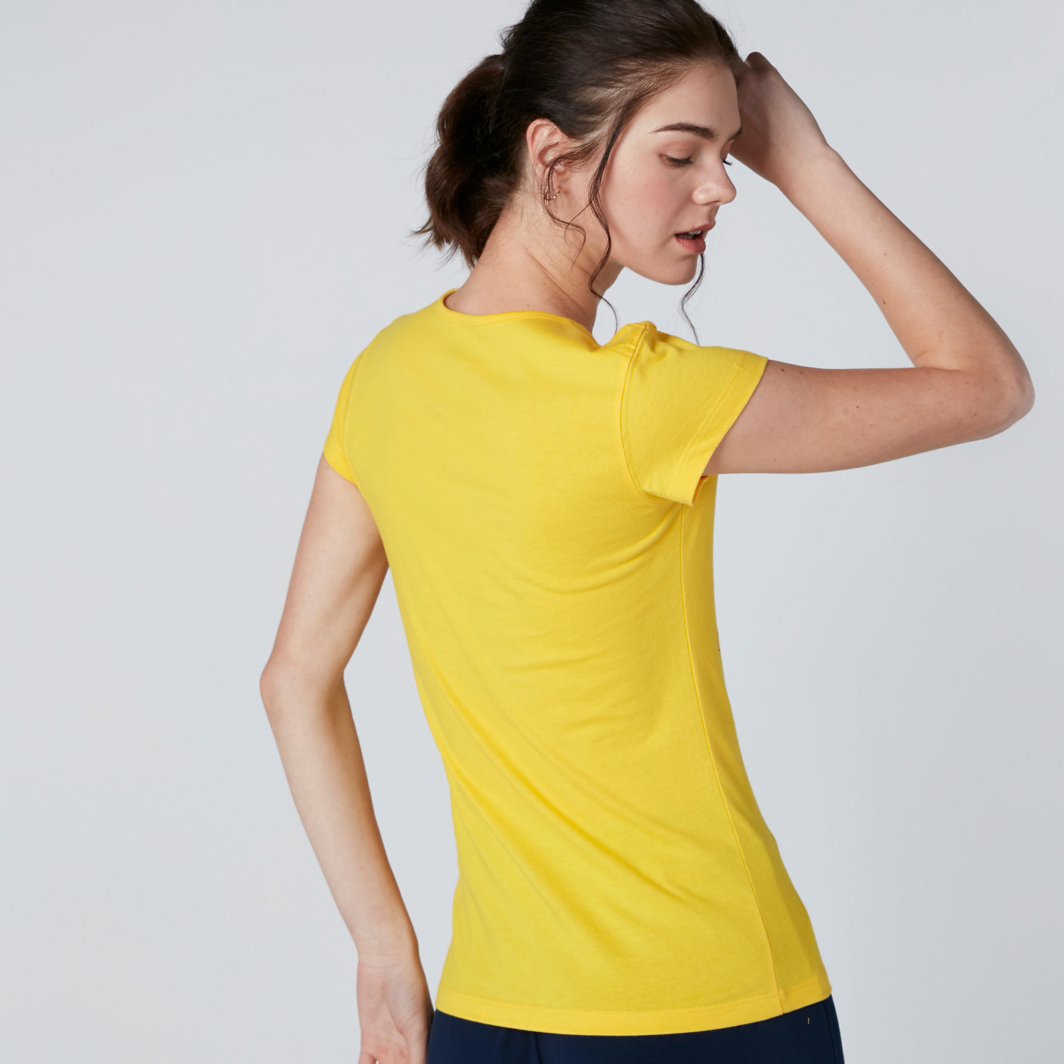 تيشيرت بياقة مستديرة وأكمام كاب وطبعات طائر-women-clothing-tshirts-image-2