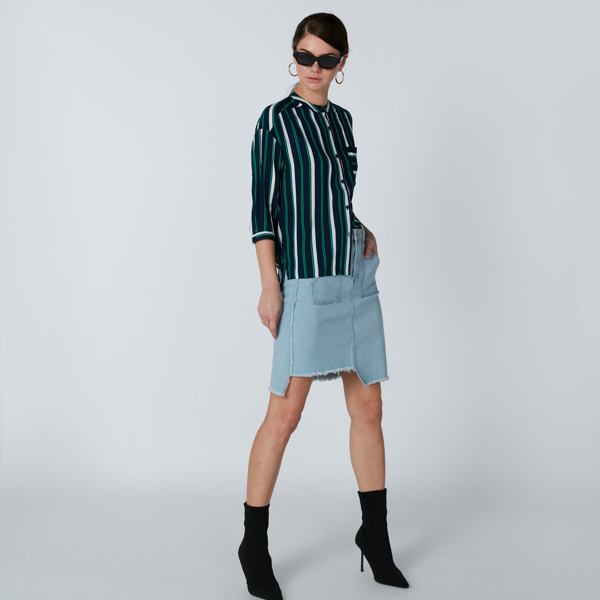قميص مقلّم بياقة ماندارين وجيب-women-clothing-shirtsandblouses-shirts-image-3