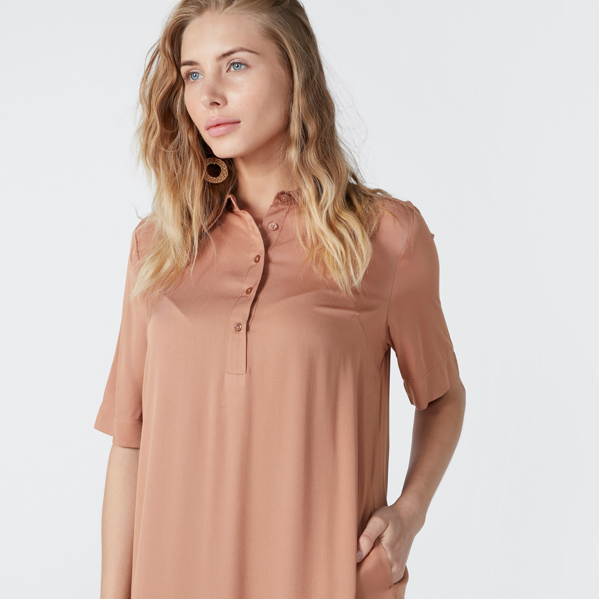 فستان متوسط الطول بأكمام قصيرة وجيوب-women-clothing-dresses-image-4