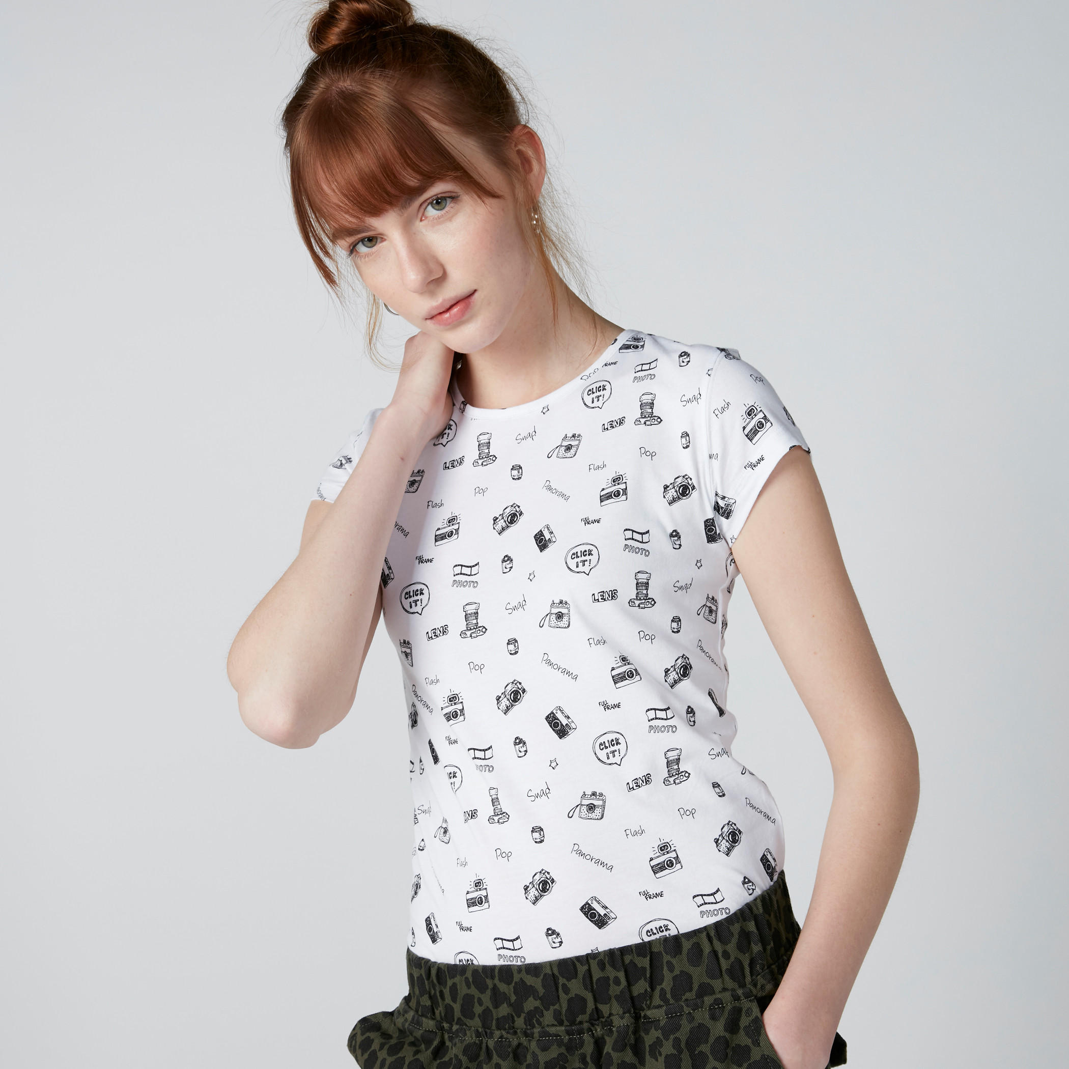 تيشيرت بأكمام كاب وطبعات-women-clothing-tshirts-image-4