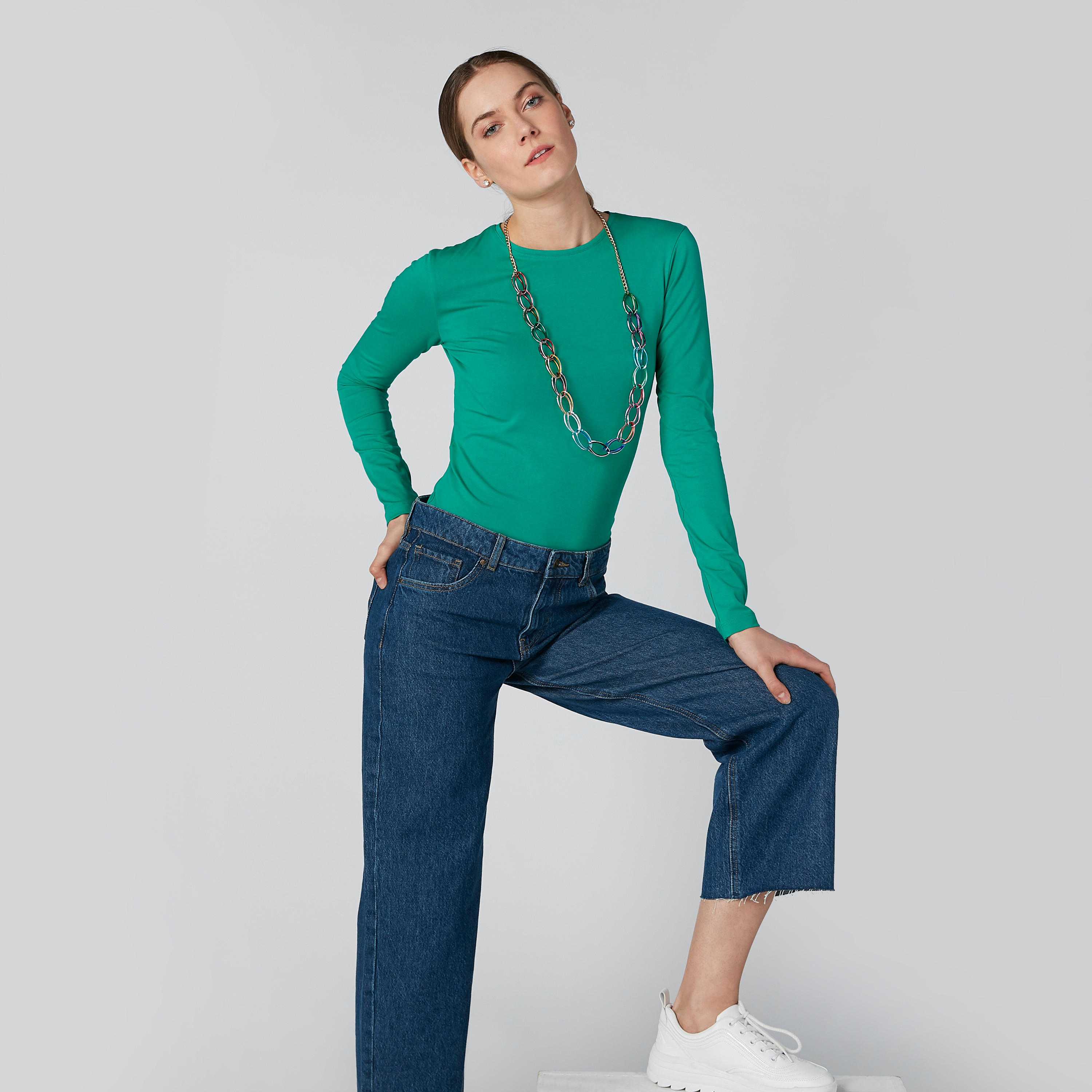 تيشيرت سادة بياقة مستديرة وأكمام طويلة-women-clothing-tshirts-image-3