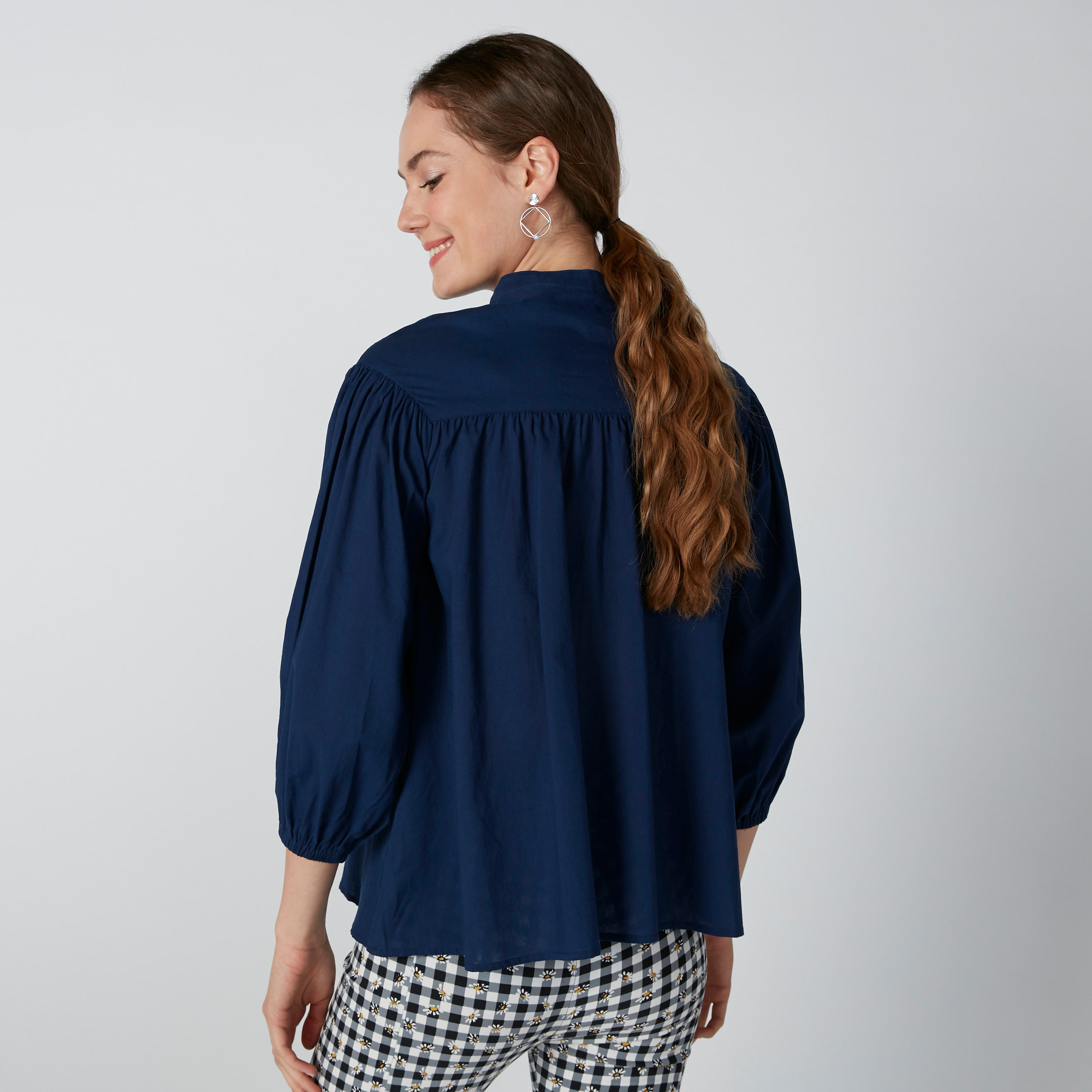 قميص مستدام طويل بياقة ماندارين -women-clothing-shirtsandblouses-blouses-image-3