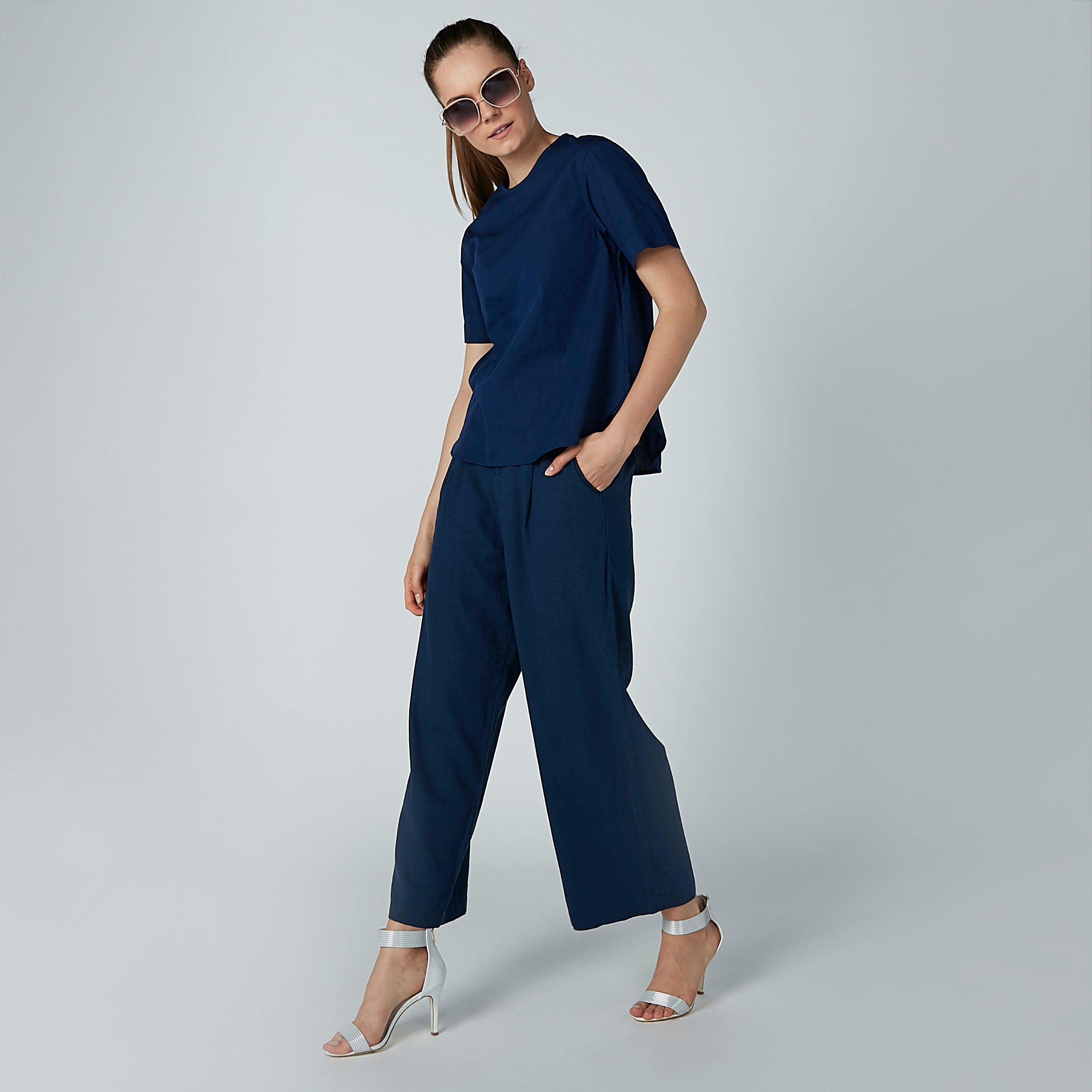 بلوزة بياقة مستديرة وأكمام قصيرة وطبعات-women-clothing-shirtsandblouses-blouses-image-1