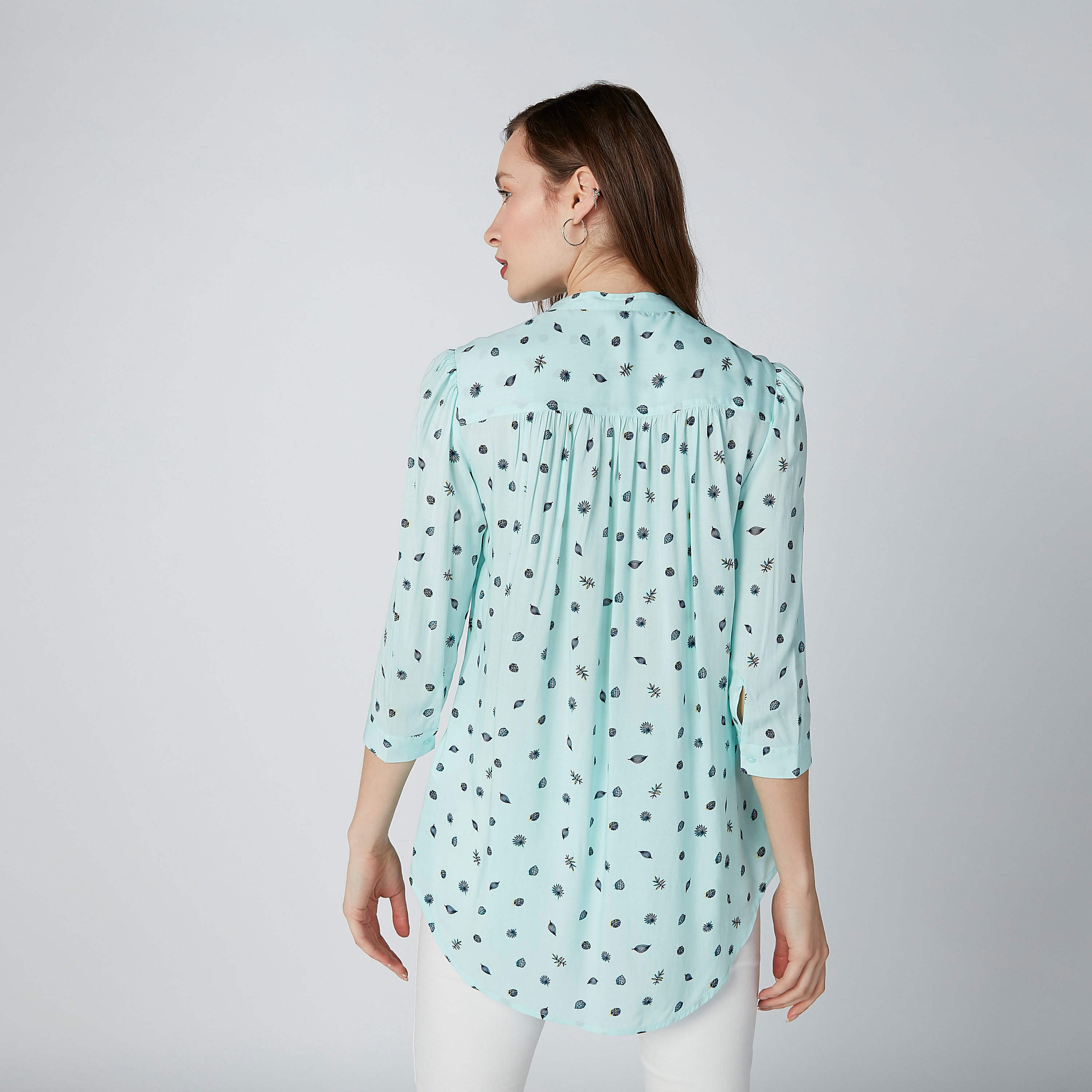 بلوزة بياقة ماندارين وأكمام 3/4 وطبعات-women-clothing-shirtsandblouses-blouses-image-2