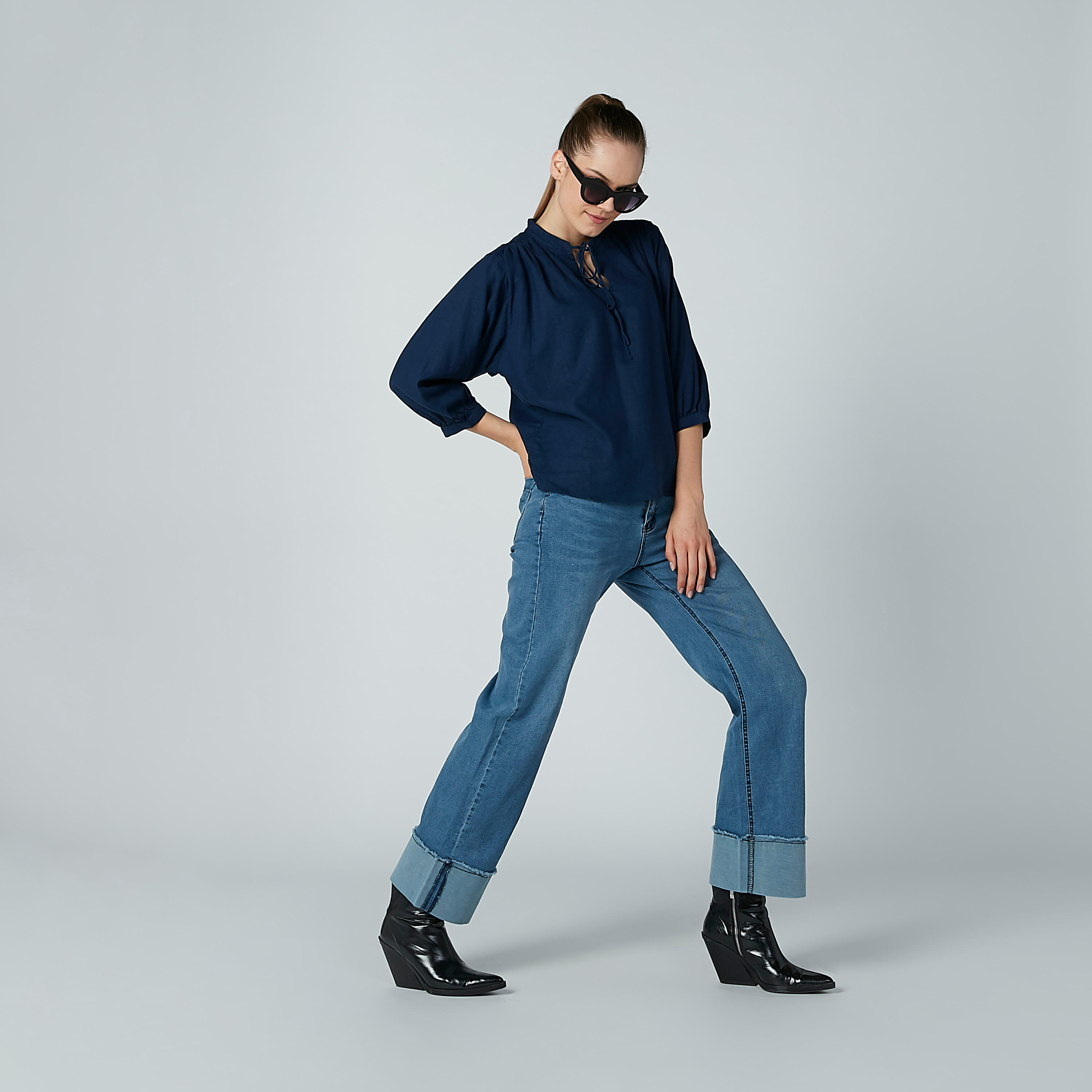 بلوزة سادة بأكمام 3/4 ورباط-women-clothing-shirtsandblouses-blouses-image-2