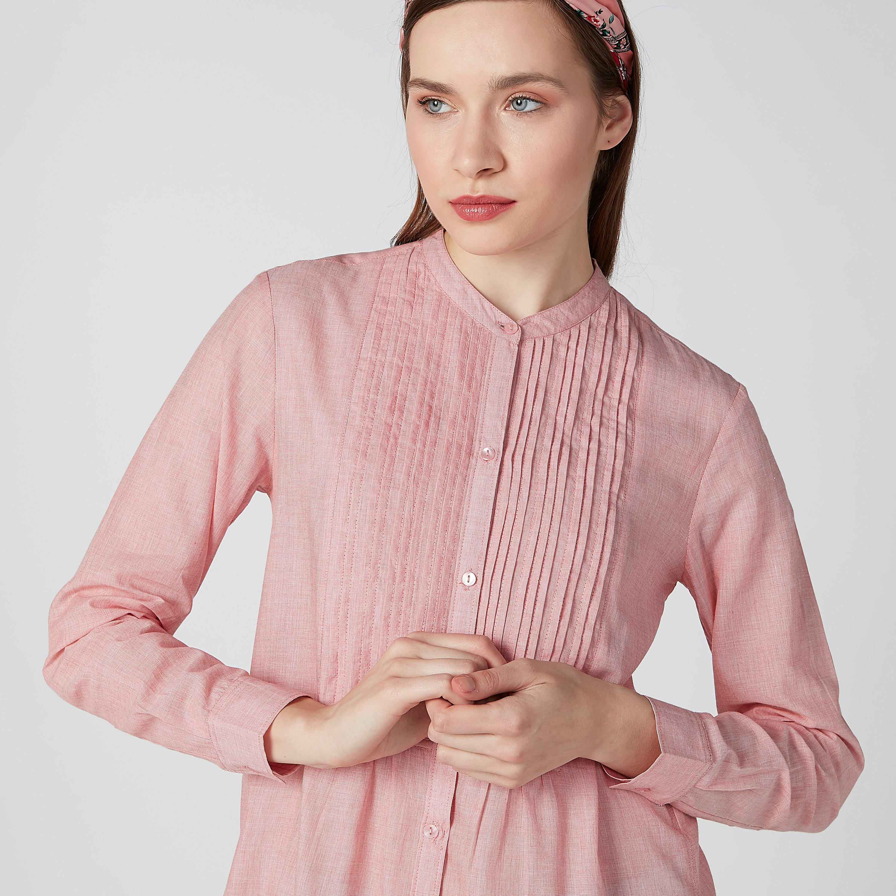 قميص مستدام بياقة ماندرين وتفاصيل مطوية -women-clothing-shirtsandblouses-shirts-image-5