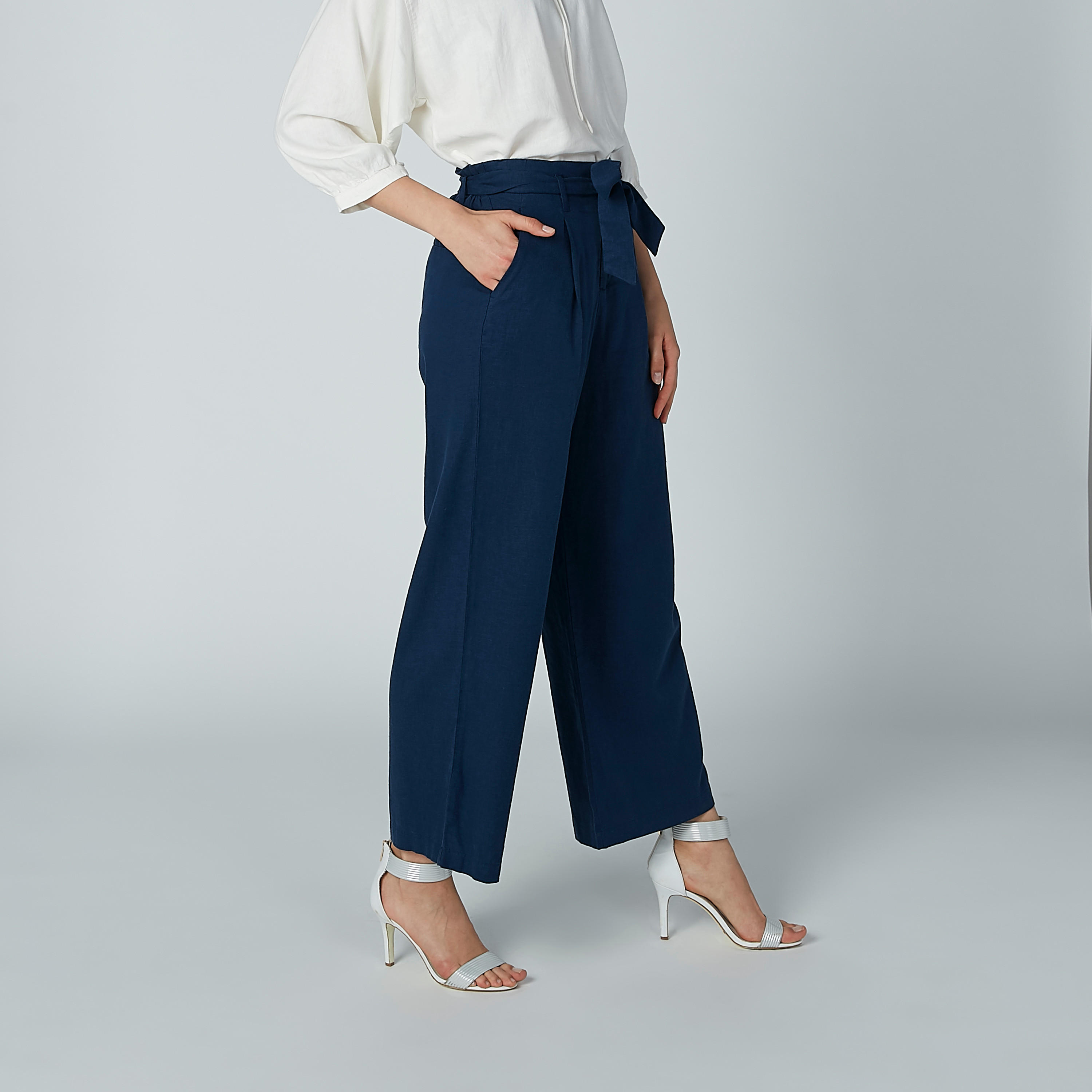 بنطال بالازو سادة بجيوب وحزام رباط-women-clothing-bottoms-trousers-image-1