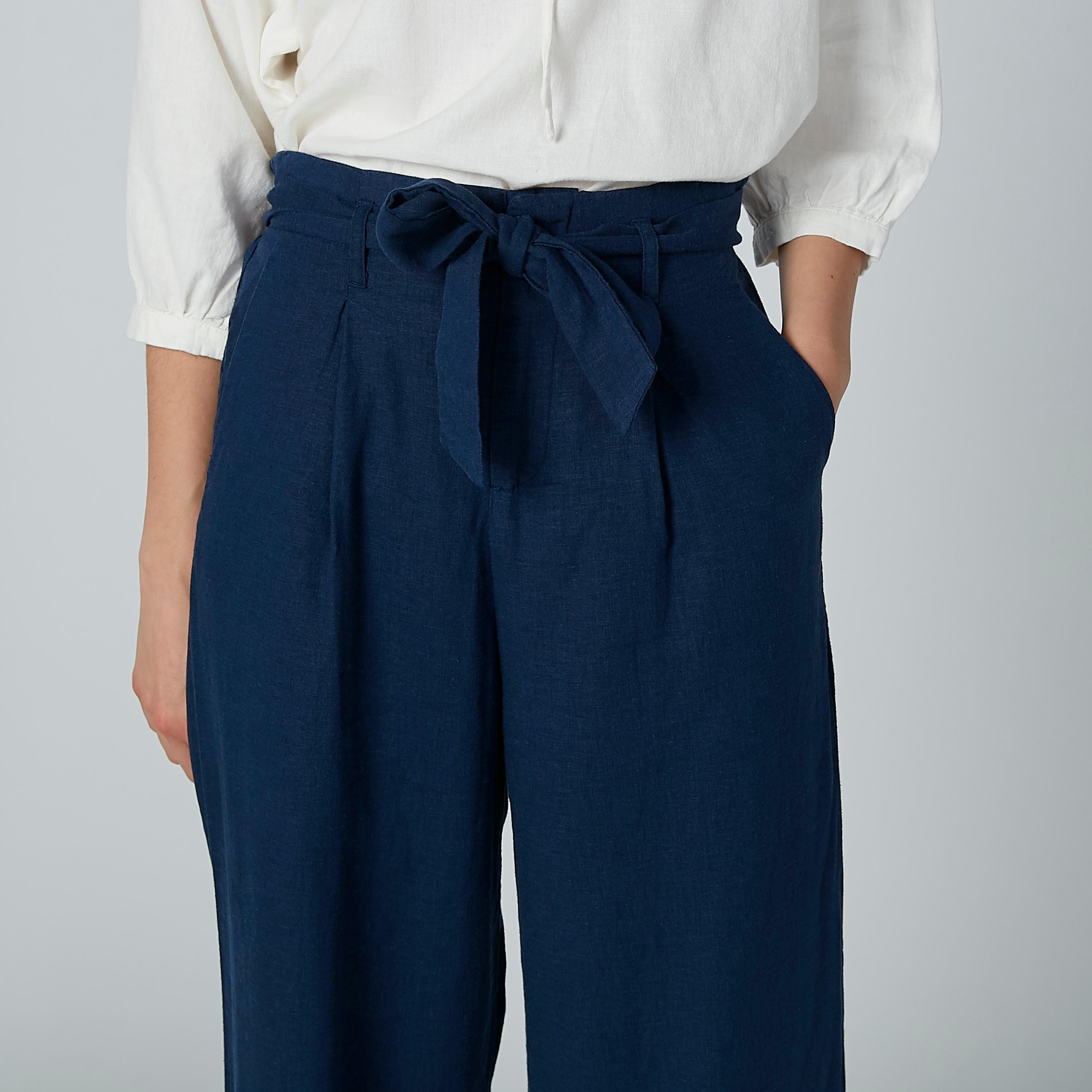 بنطال بالازو سادة بجيوب وحزام رباط-women-clothing-bottoms-trousers-image-4