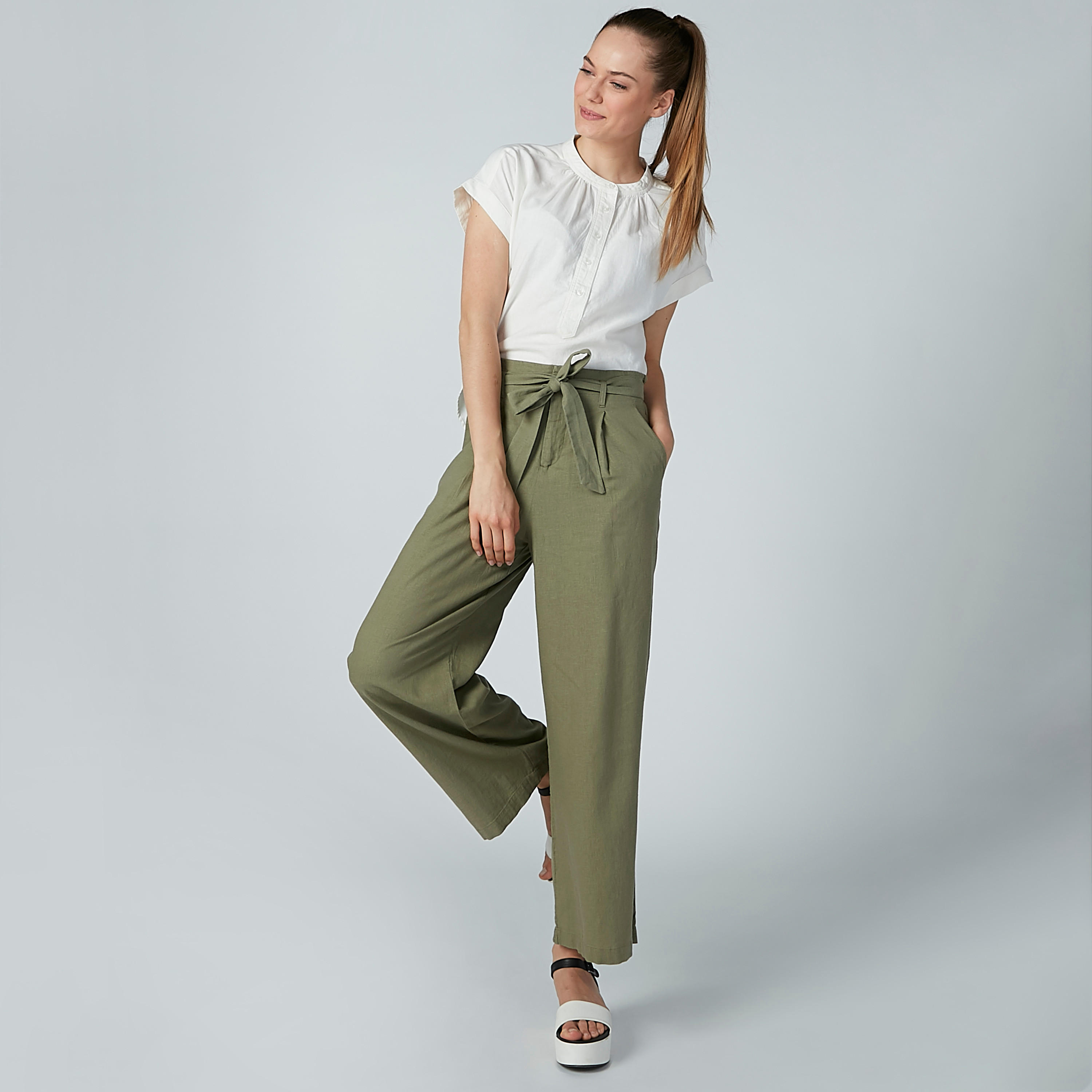 بنطال بالازو سادة بجيوب وحزام رباط-women-clothing-bottoms-trousers-image-2