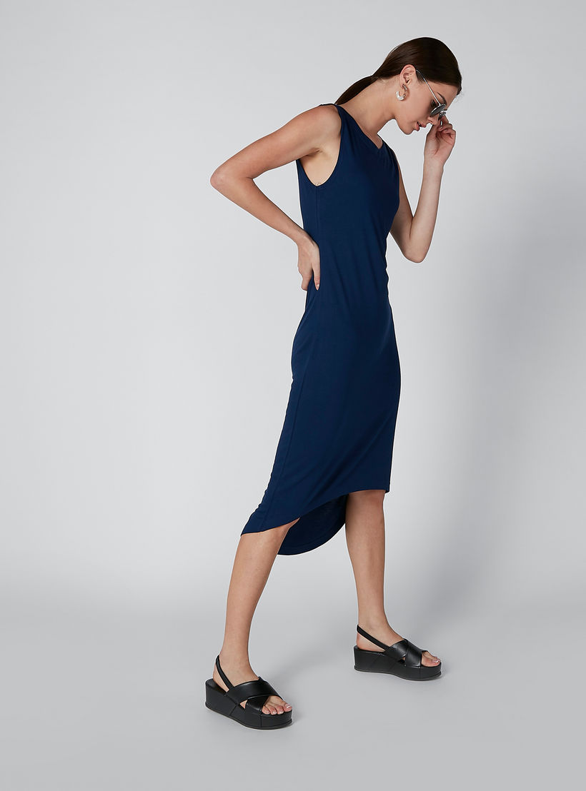 فستان سادة متوسط الطول دون أكمام بياقة مستديرة وحوّاف غير مستوية-women-clothing-dresses-image-3