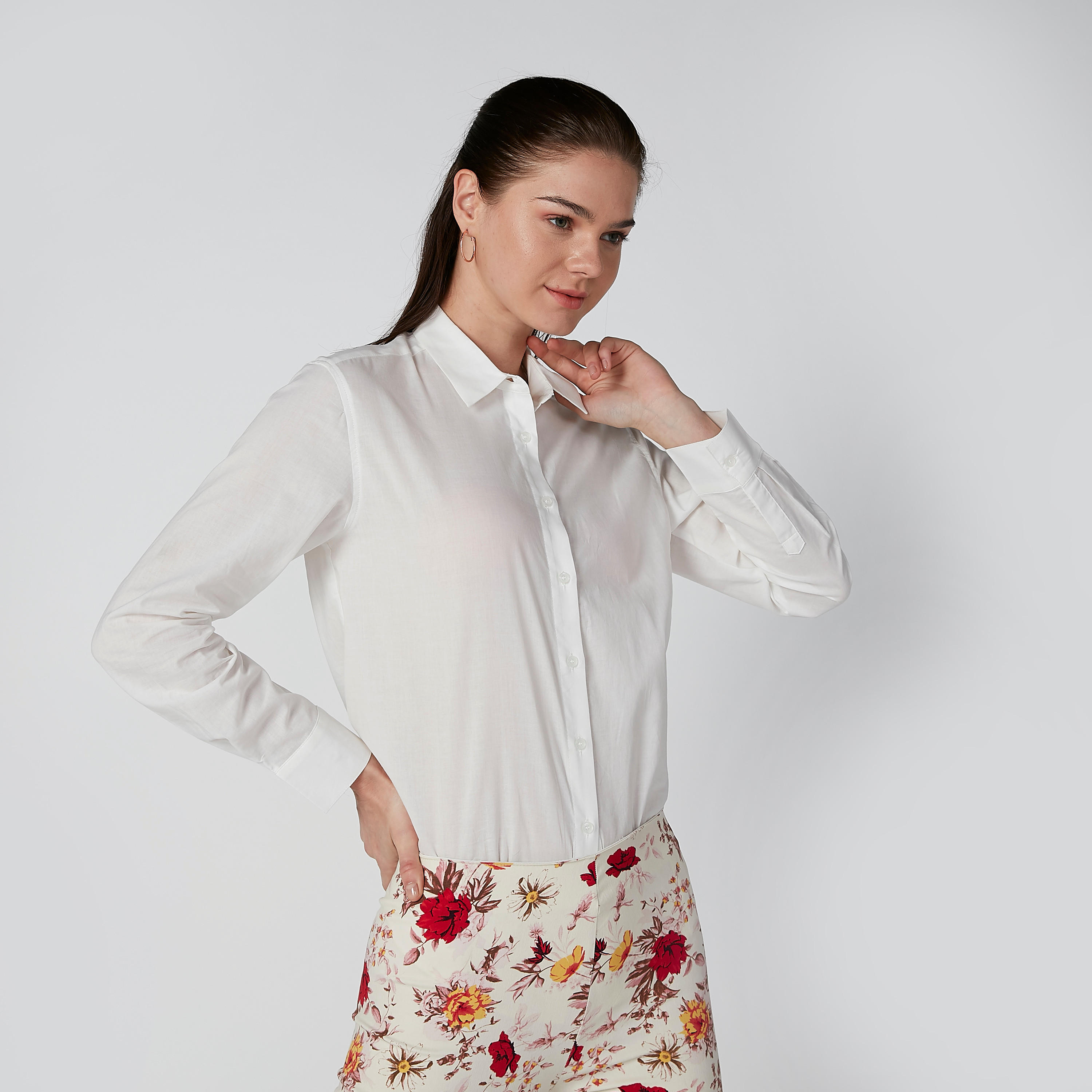 قميص سادة بأكمام طويلة وأزرار-women-clothing-shirtsandblouses-shirts-image-3