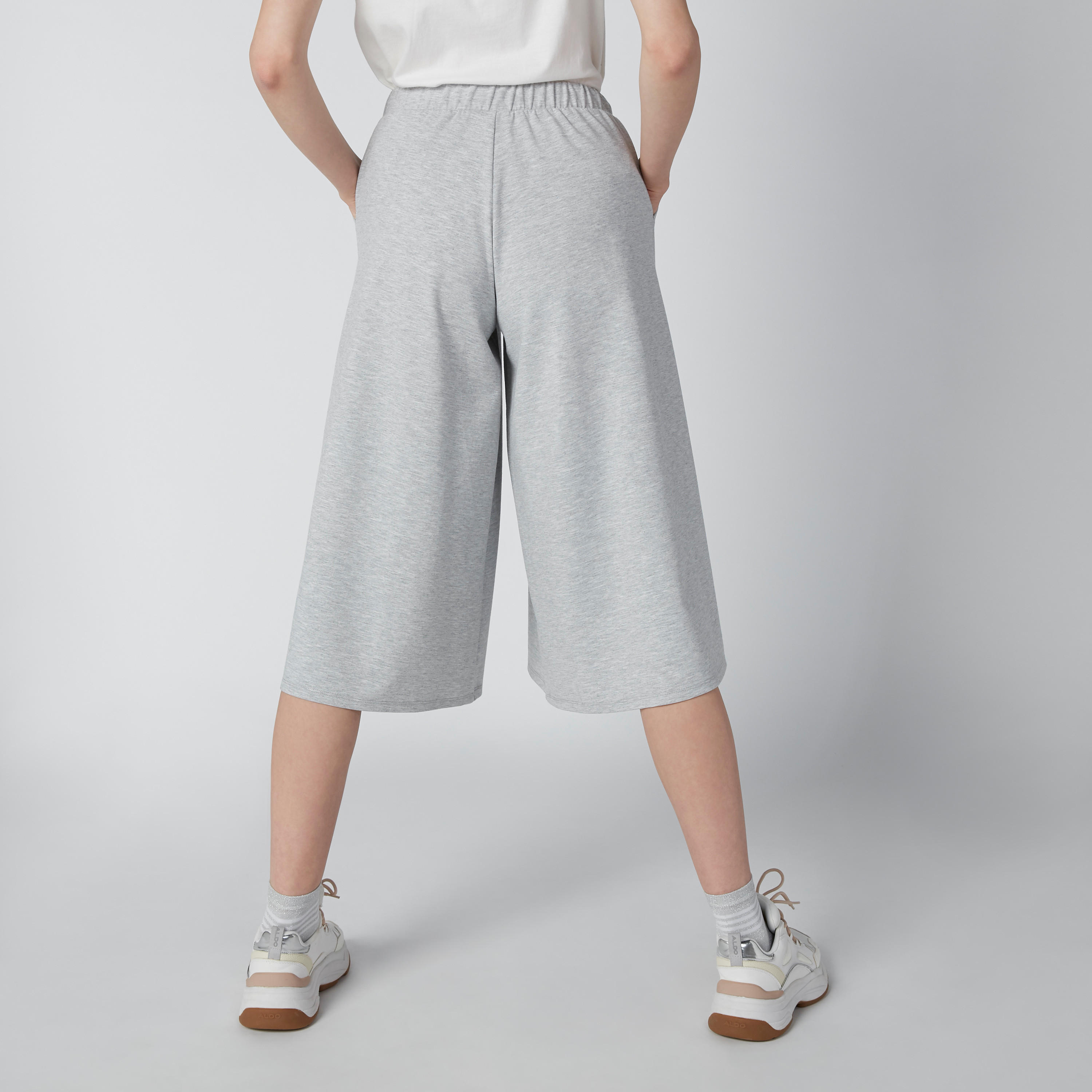 بنطال واسع الساقين سادة بجيوب-women-clothing-bottoms-trousers-image-2