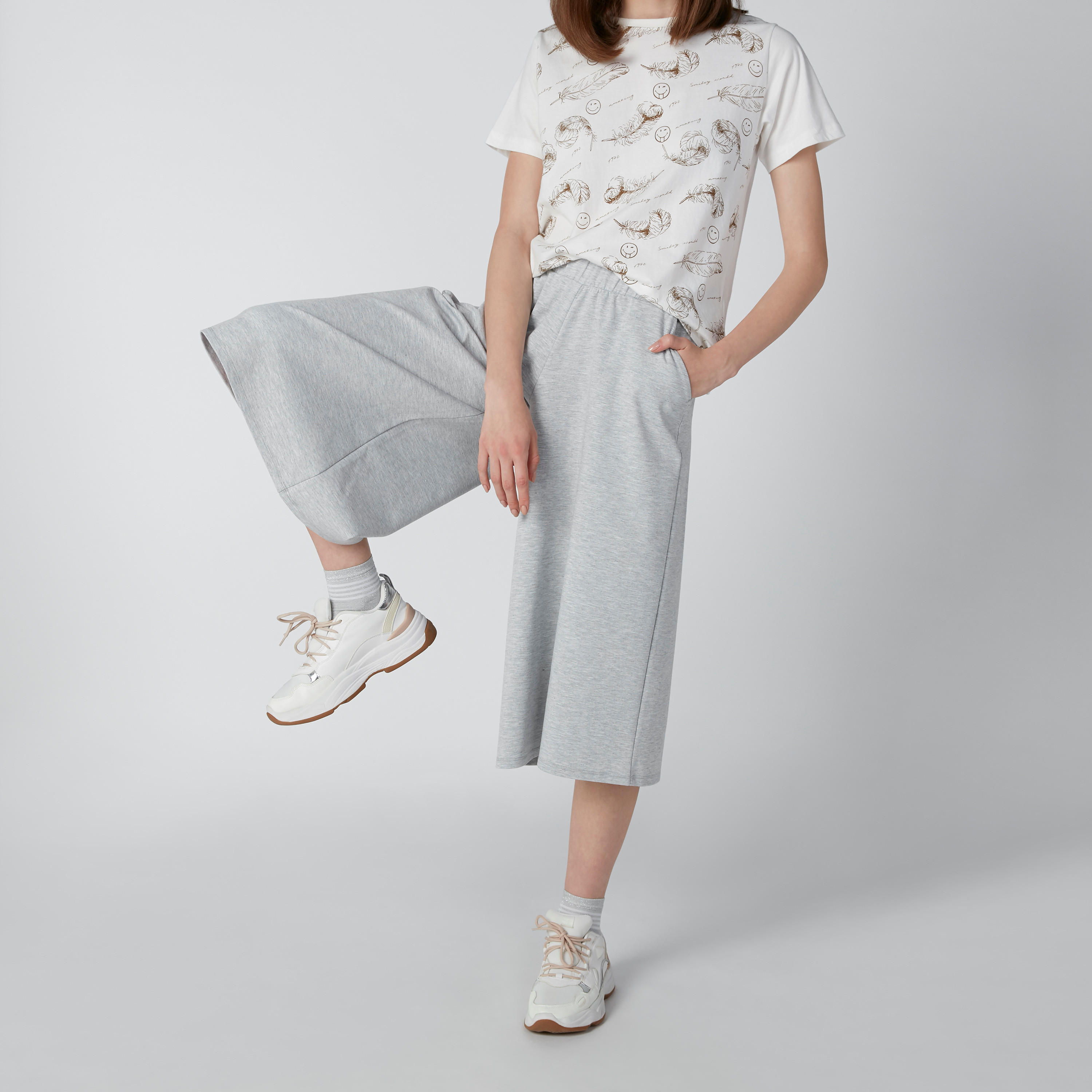 بنطال واسع الساقين سادة بجيوب-women-clothing-bottoms-trousers-image-3