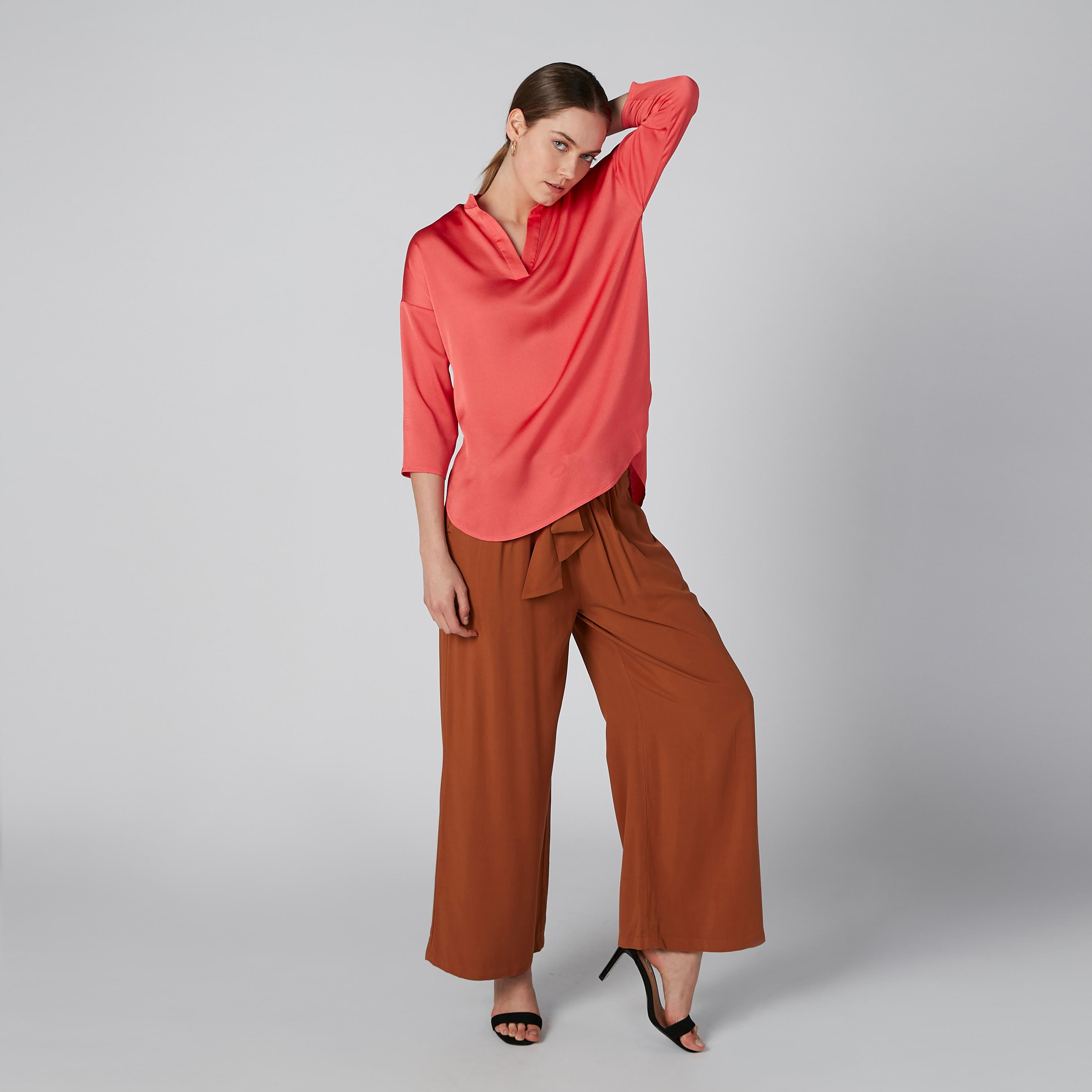 بنطال بالازو سادة بجيوب-women-clothing-bottoms-trousers-image-2