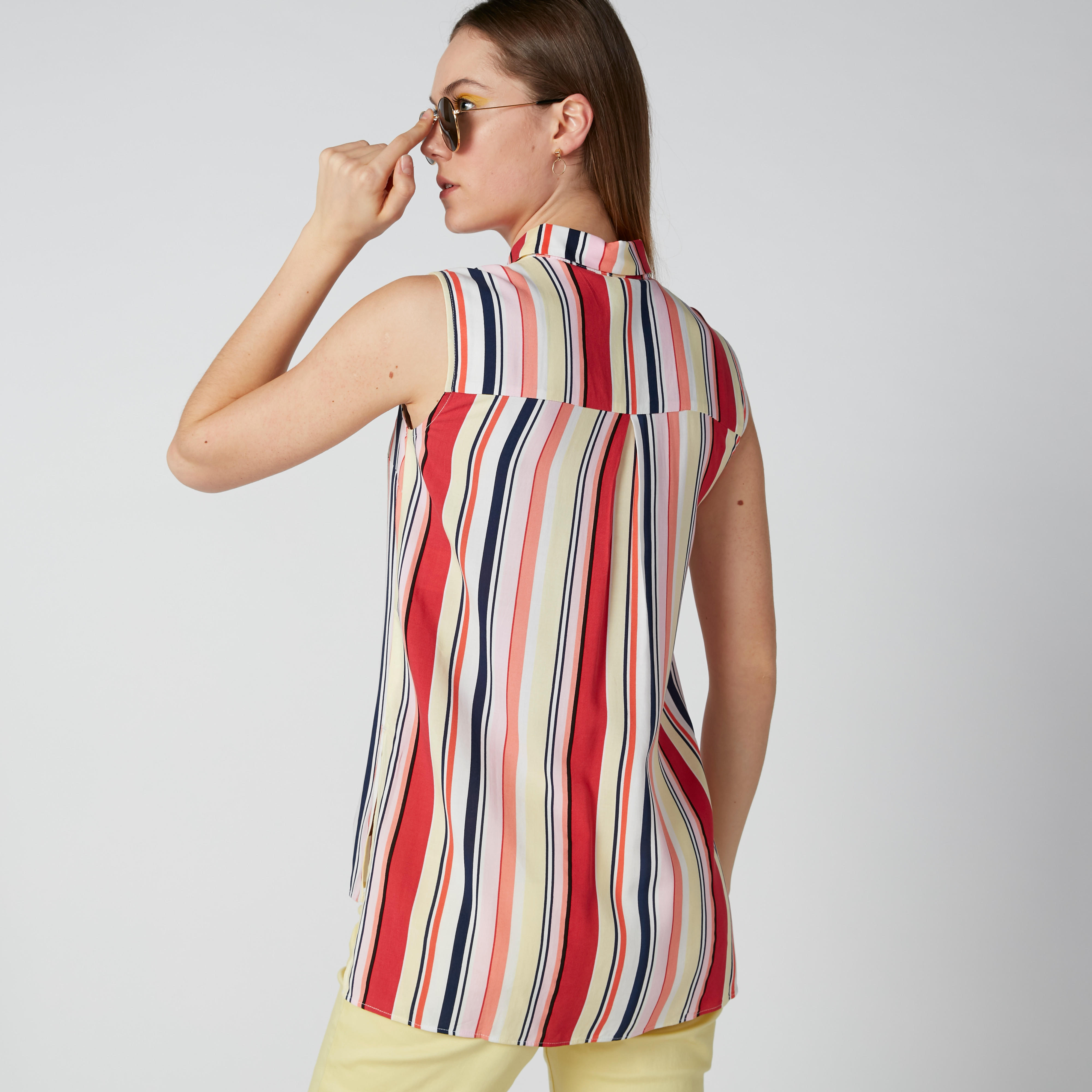 تيشيرت مستدام مقلّم دون أكمام بحوّاف غير مستوية -women-clothing-shirtsandblouses-shirts-image-2