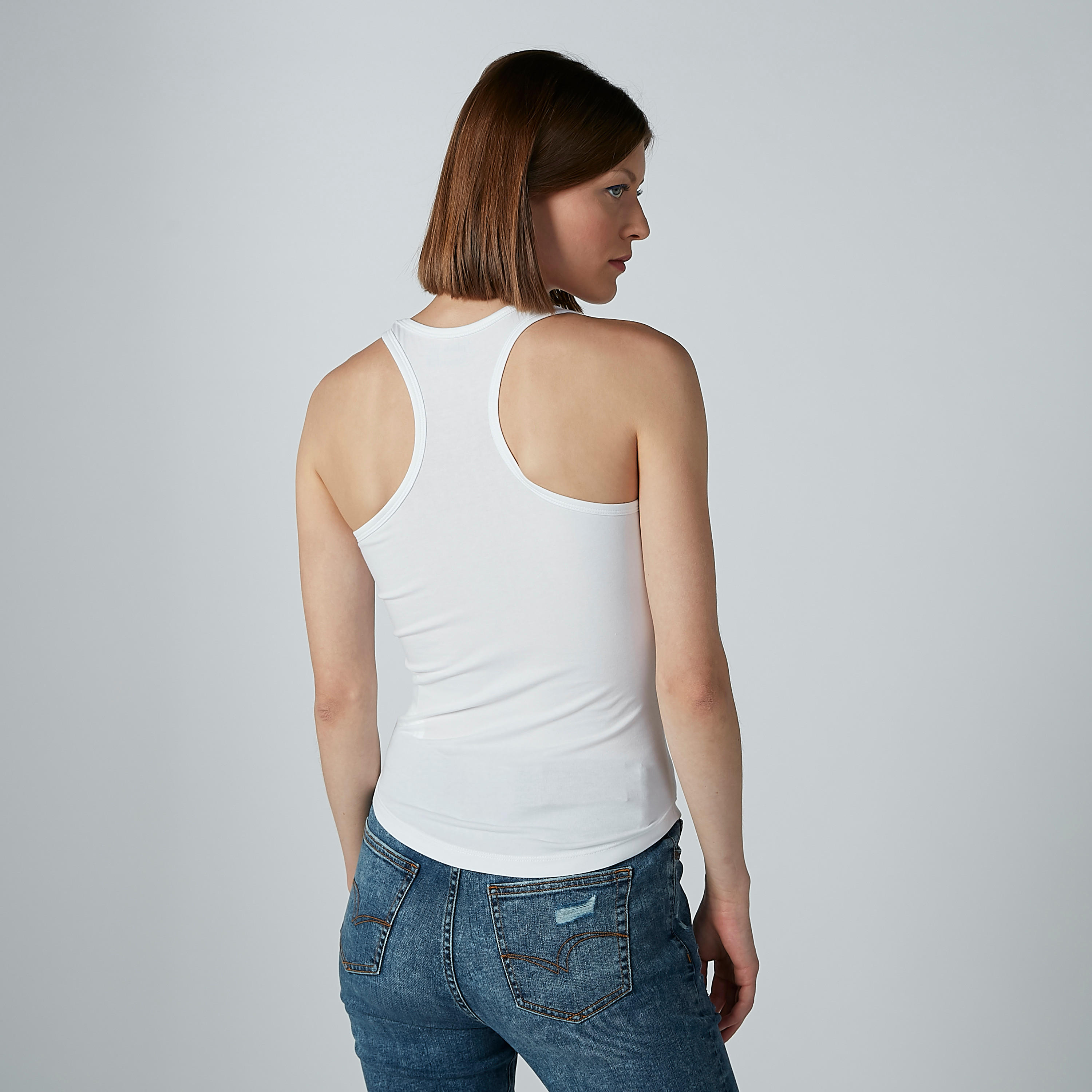 فيست سادة بظهر ريسر وياقة عميقة-women-clothing-tshirts-image-5