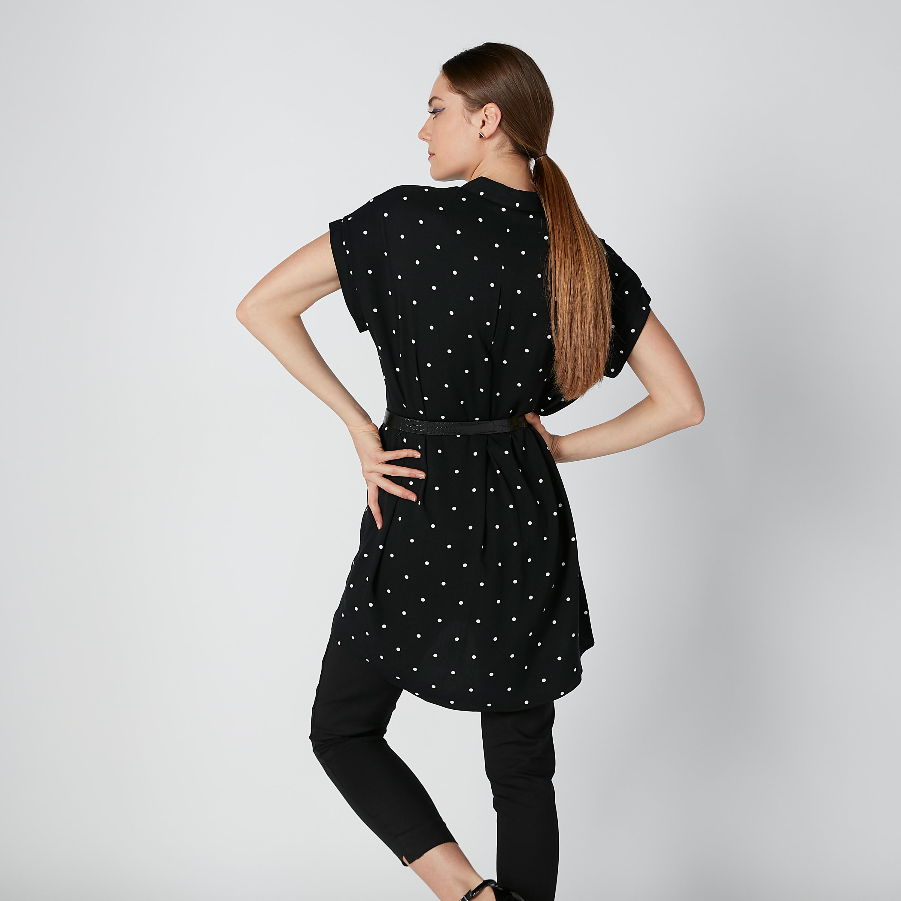 تونيك طويل بأكمام متصلة وطبعات منقطة-women-clothing-shirtsandblouses-blouses-image-4