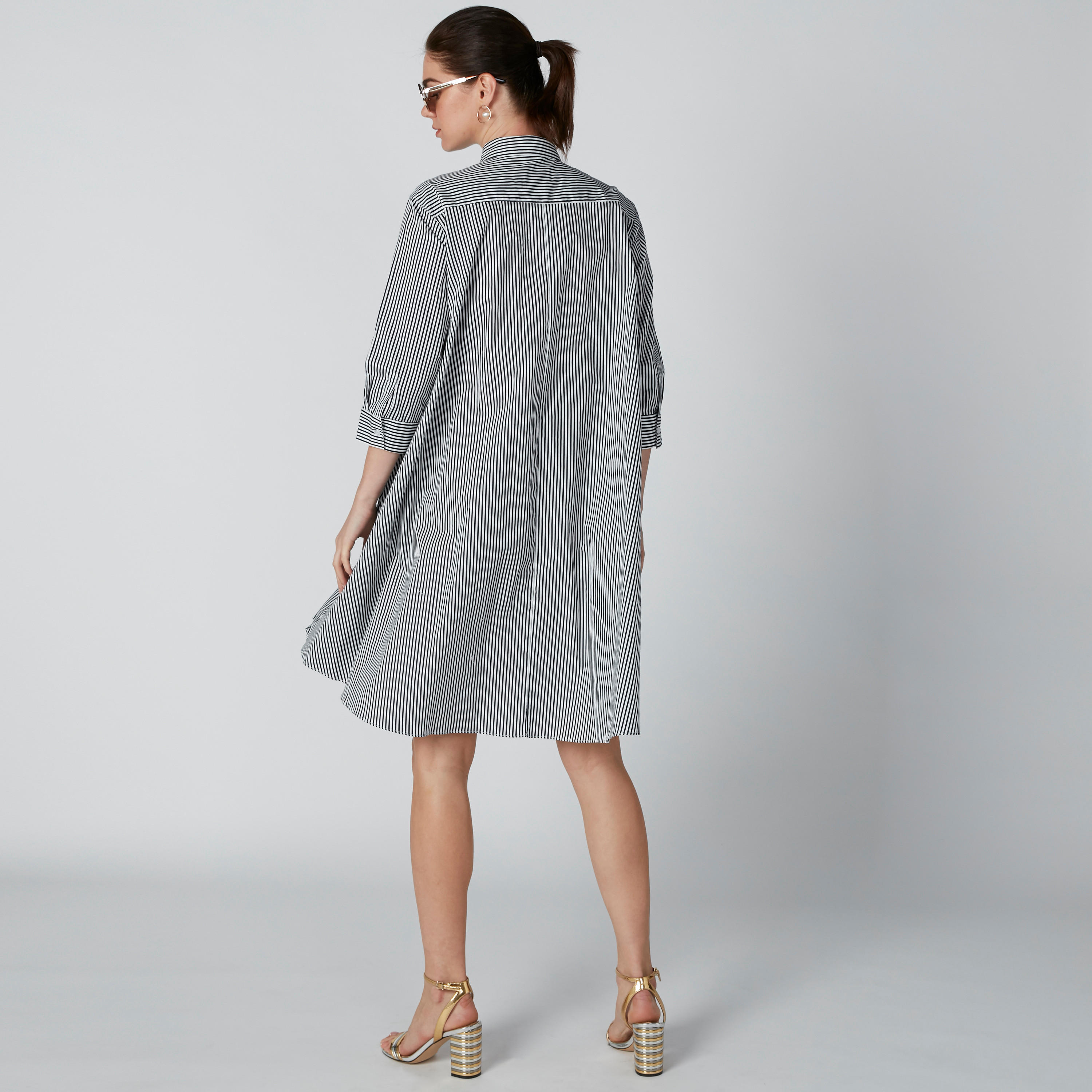 فستان مقلّم متوسط الطول بأكمام 3/4 وياقة عادية-women-clothing-dresses-image-2