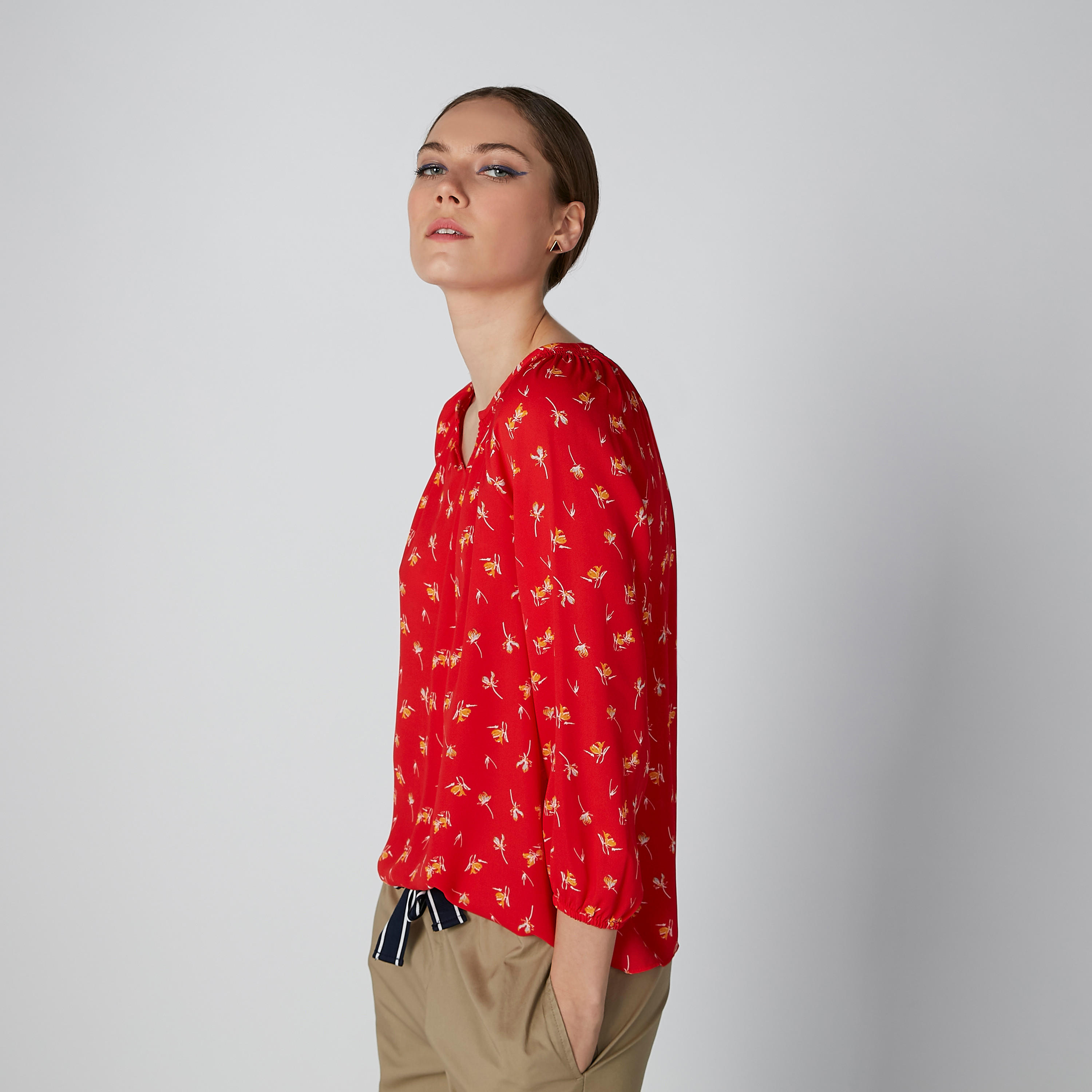بلوزة بأكمام 3/4 وطبعات زهرية-women-clothing-shirtsandblouses-blouses-image-3