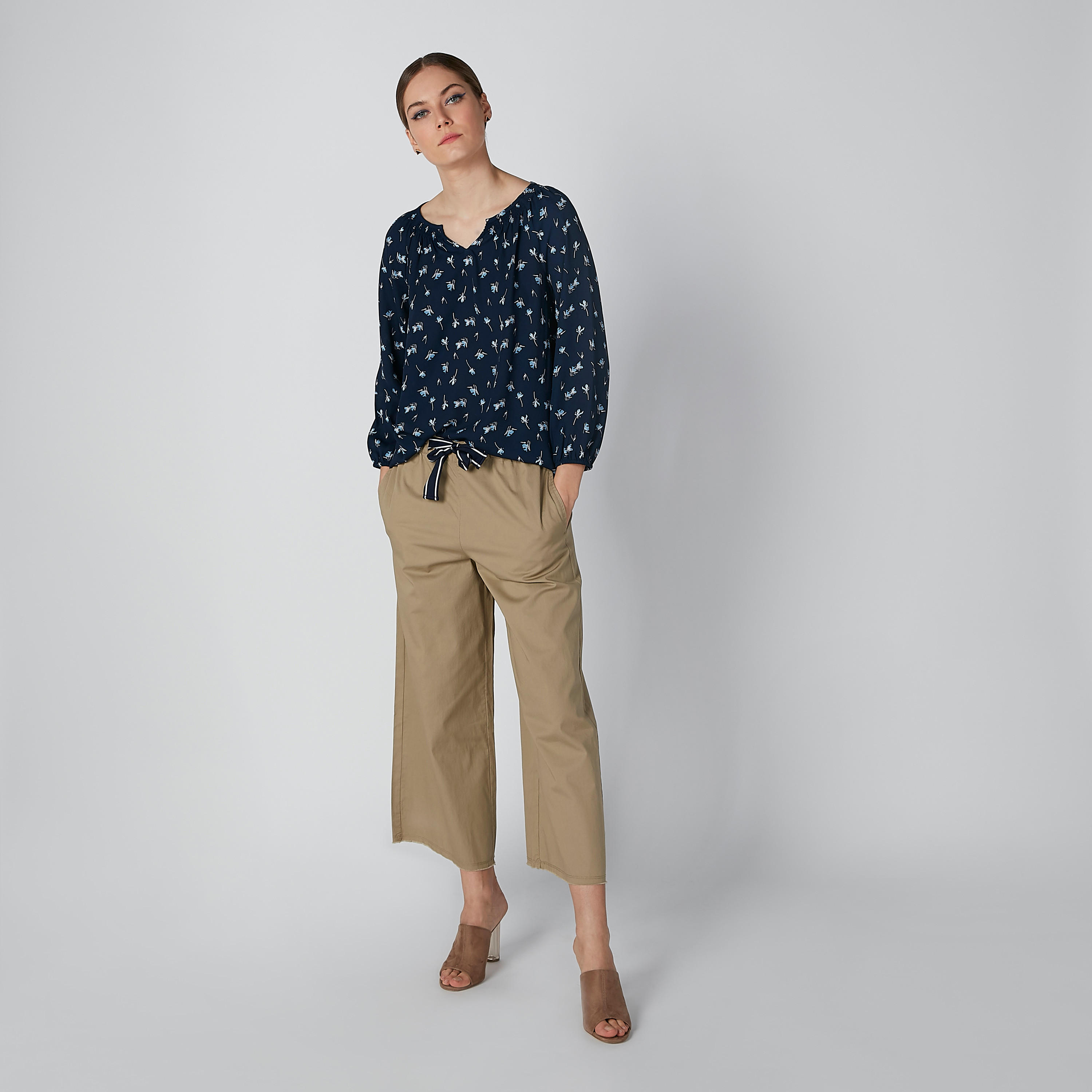 بلوزة بأكمام 3/4 وطبعات زهرية-women-clothing-shirtsandblouses-blouses-image-1