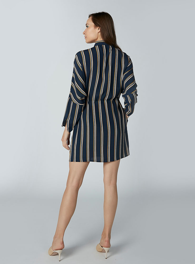 فستان قميص قصير مقلم بأكمام طويلة وأربطة-women-clothing-dresses-image-6