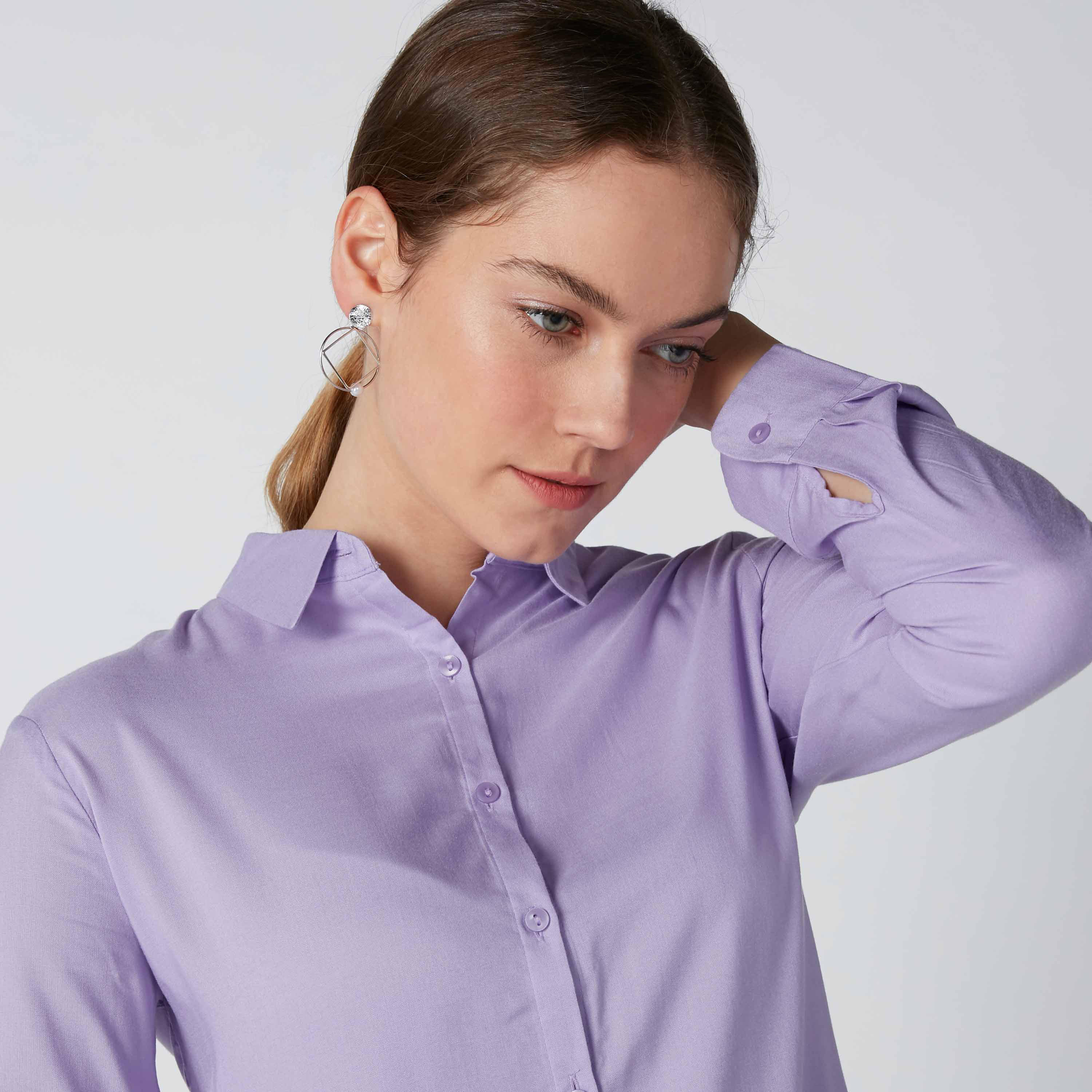 قميص بقصّة عادية وأكمام طويلة-women-clothing-shirtsandblouses-shirts-image-4