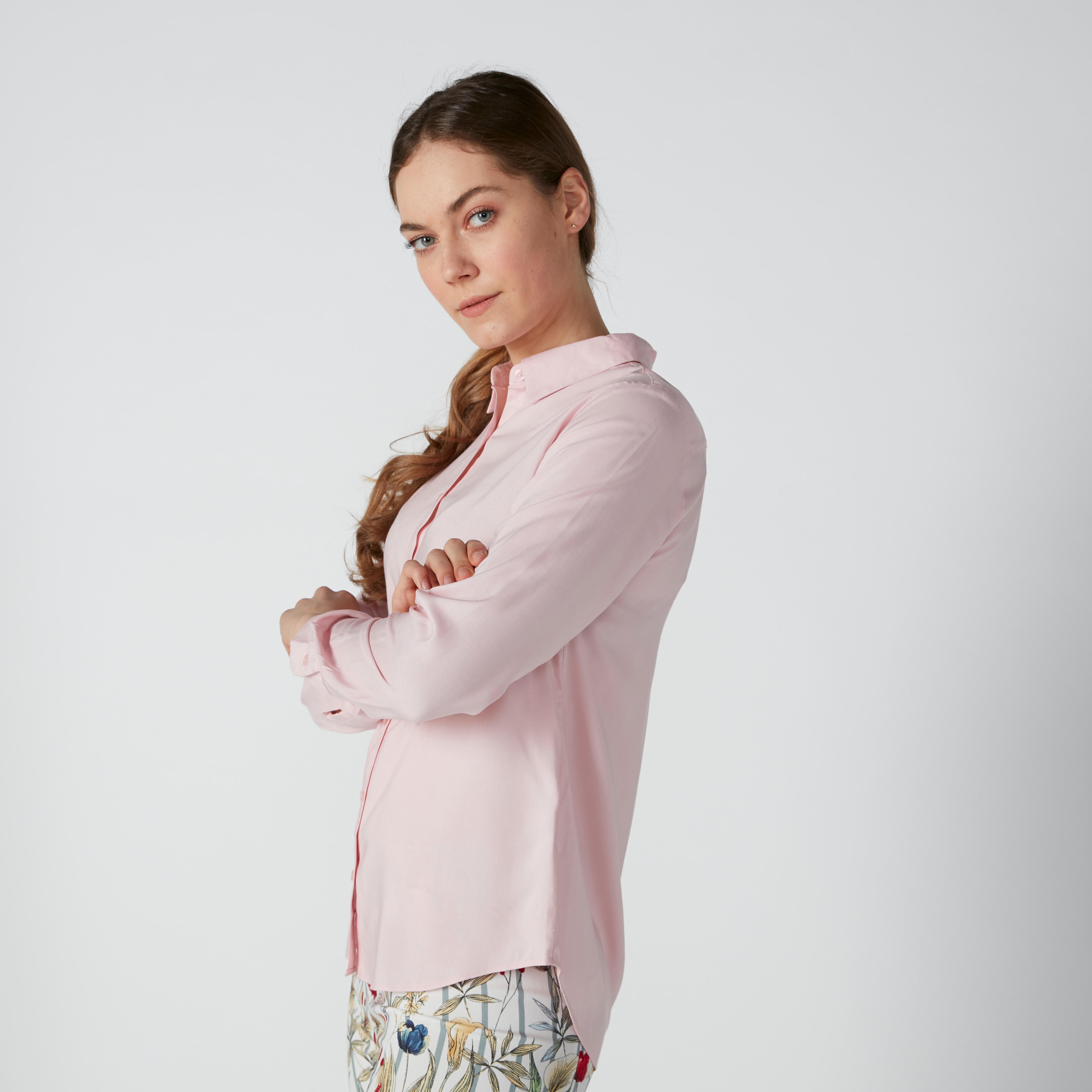 قميص بأكمام طويلة وحوّاف غير مستوية-women-clothing-shirtsandblouses-shirts-image-4