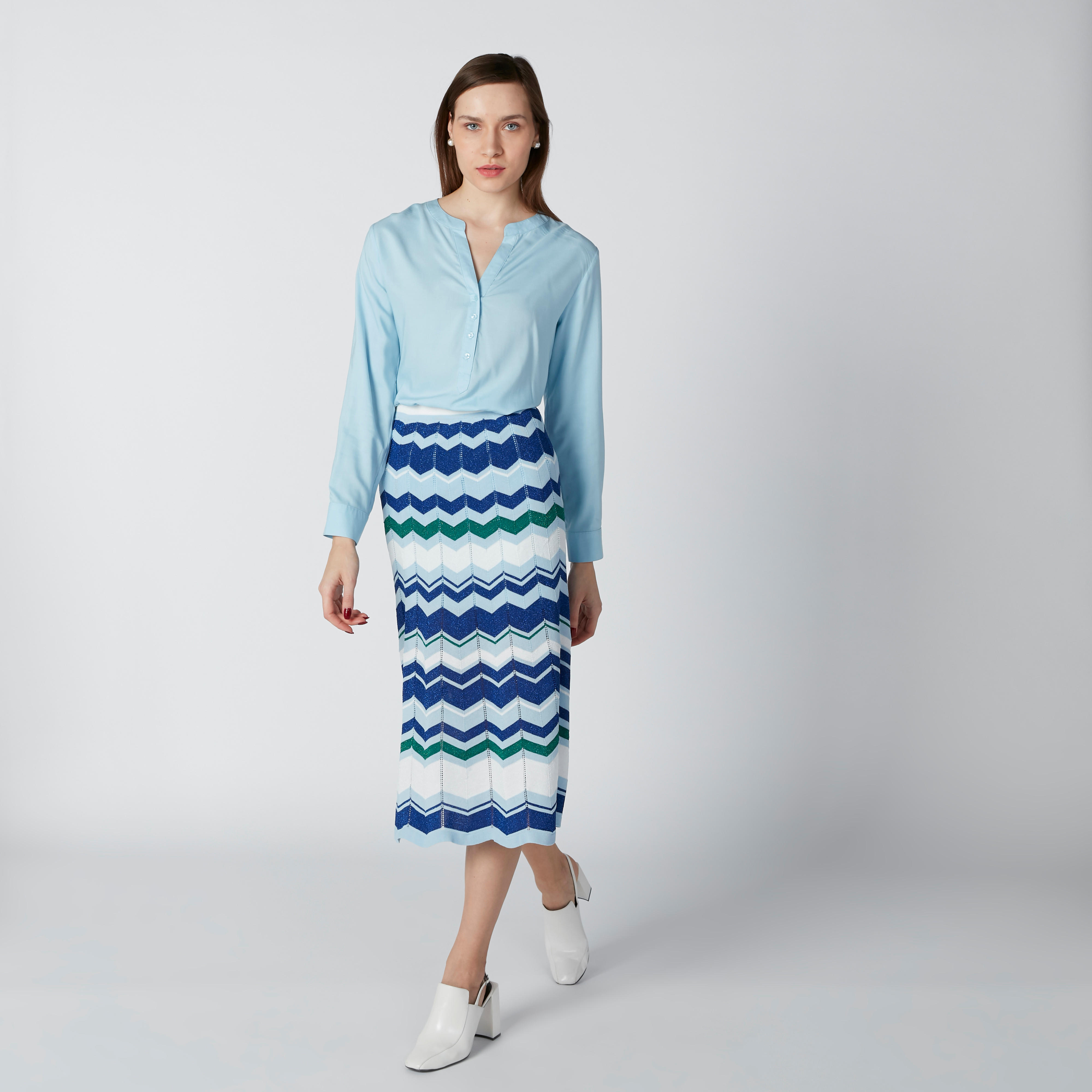 بلوزة بأكمام طويلة وأزرار-women-clothing-shirtsandblouses-blouses-image-1