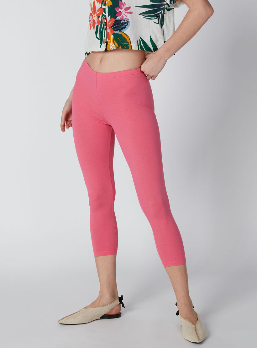 بنطال ليقنز قصير بخصر مطاطي-women-clothing-bottoms-leggings-image-3