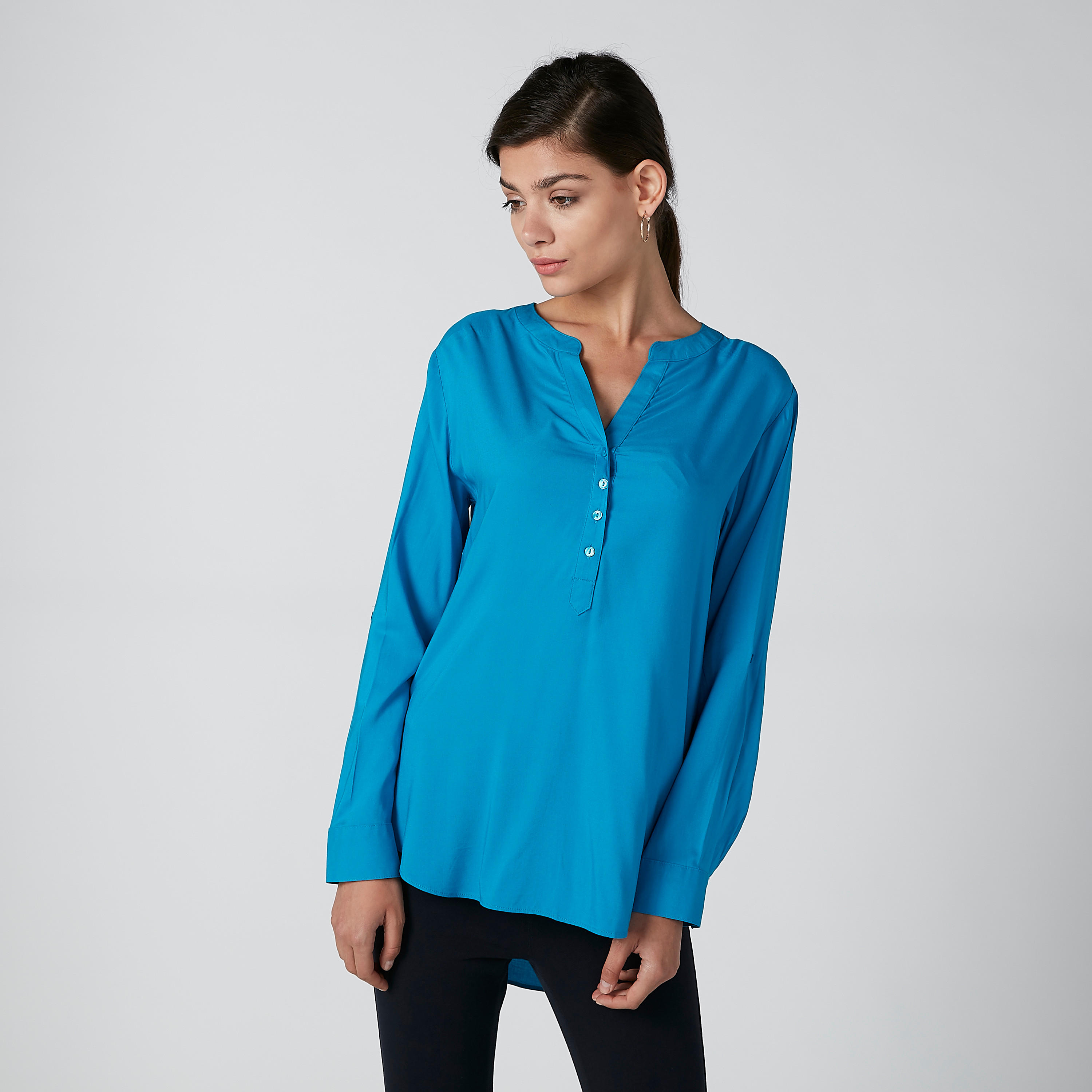 بلوزة سادة بياقة ماندارين وحوّاف غير مستوية-women-clothing-shirtsandblouses-blouses-image-1