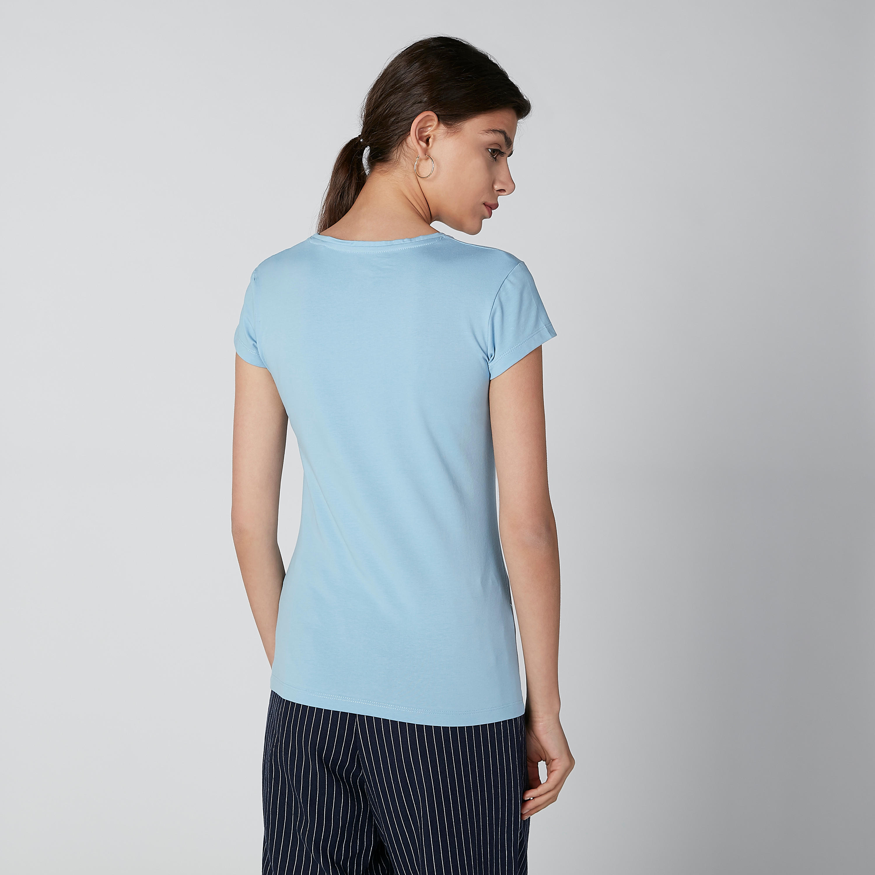 تيشيرت سادة بياقة مستديرة وأكمام كاب-women-clothing-tshirts-image-2