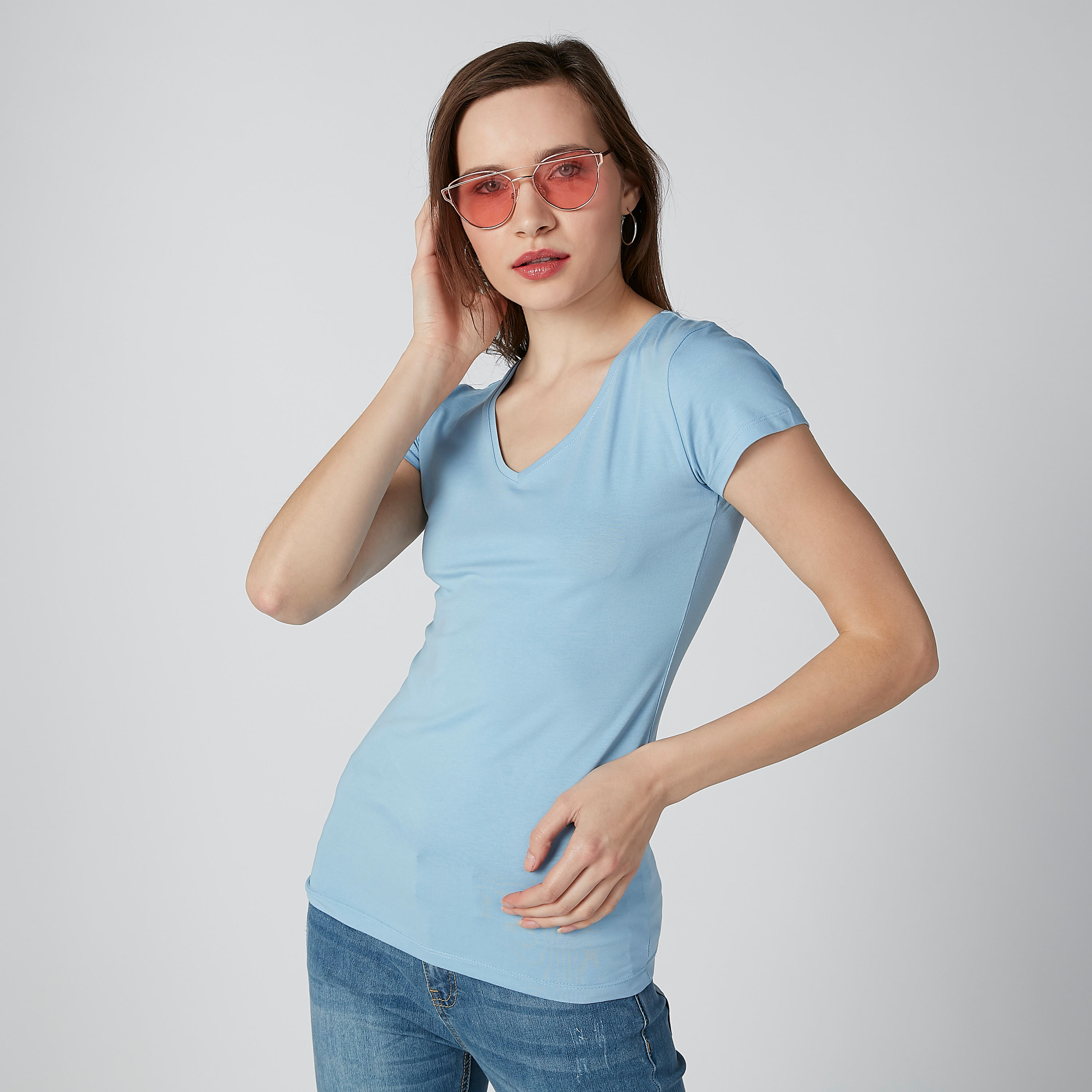 تيشيرت سادة بياقة V وأكمام كاب-women-clothing-tshirts-image-1