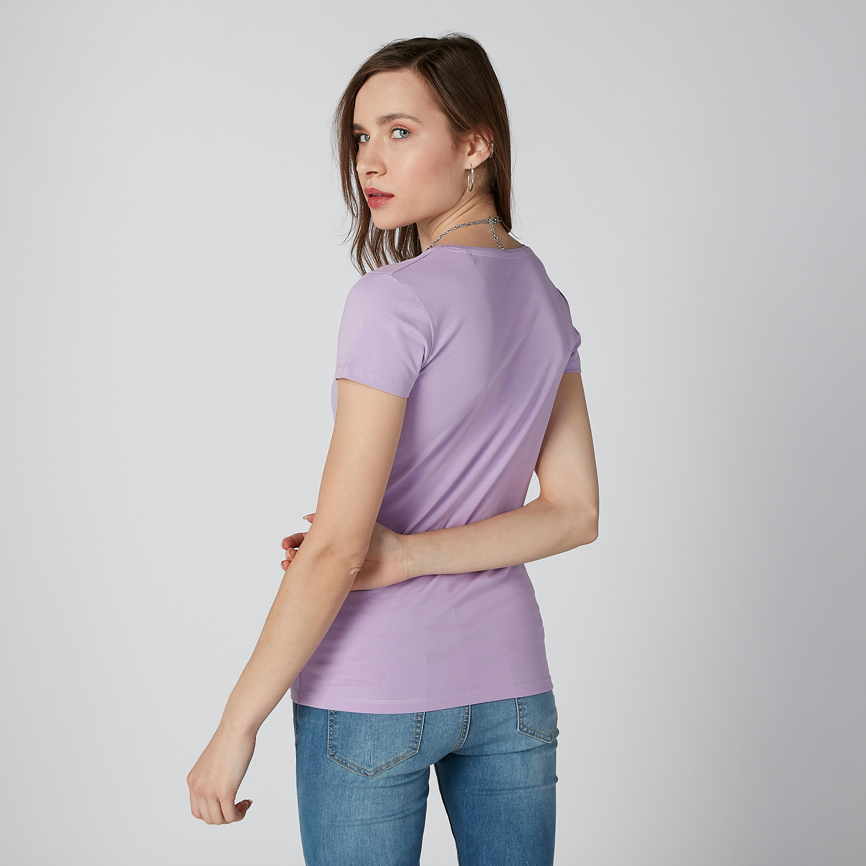 تيشيرت بياقة V وأكمام كاب-women-clothing-tshirts-image-1