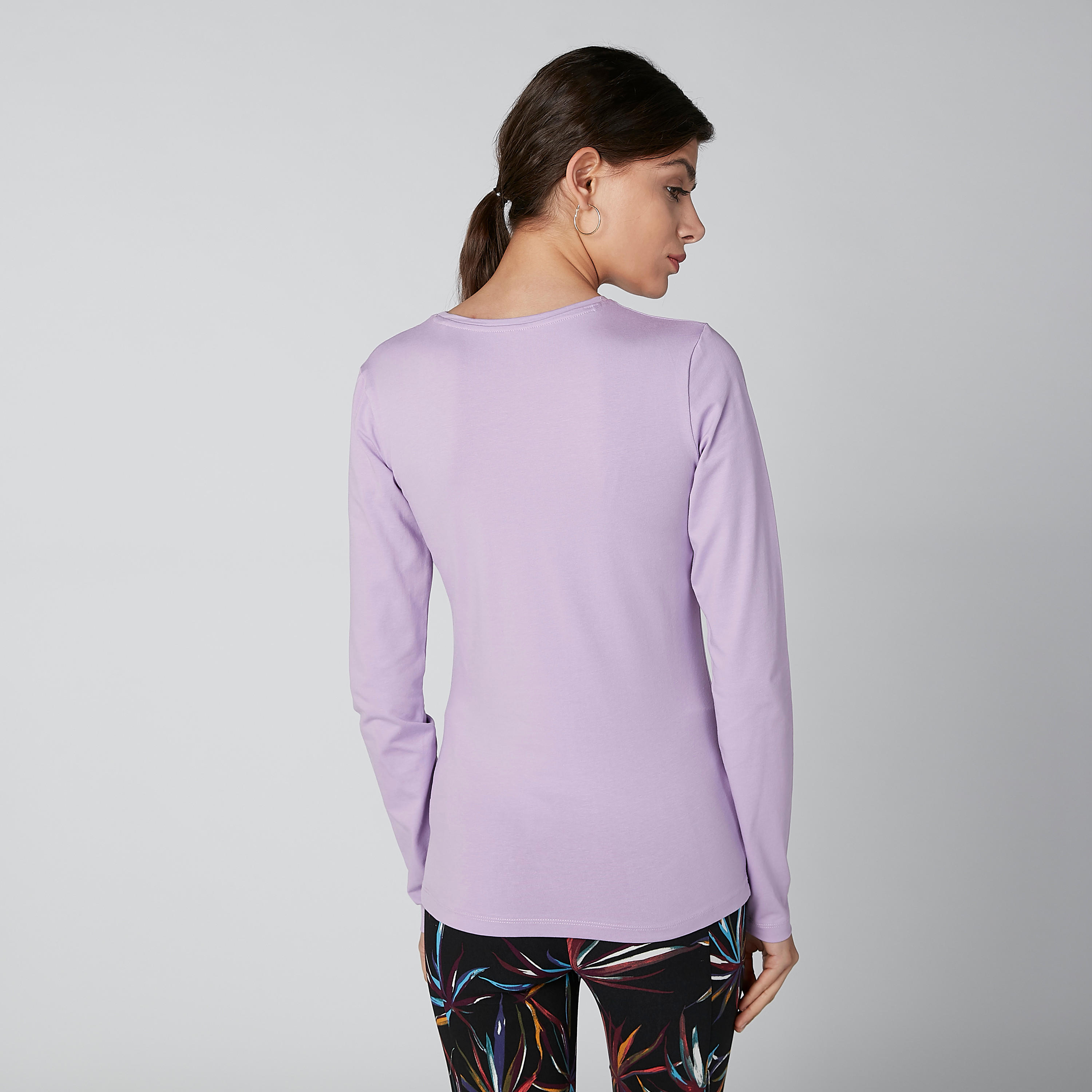 تيشيرت بياقة مستديرة وأكمام قصيرة-women-clothing-tshirts-image-2
