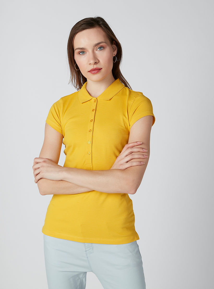 تيشيرت سادة بياقة بولو وأكمام كاب-women-clothing-tshirts-image-3