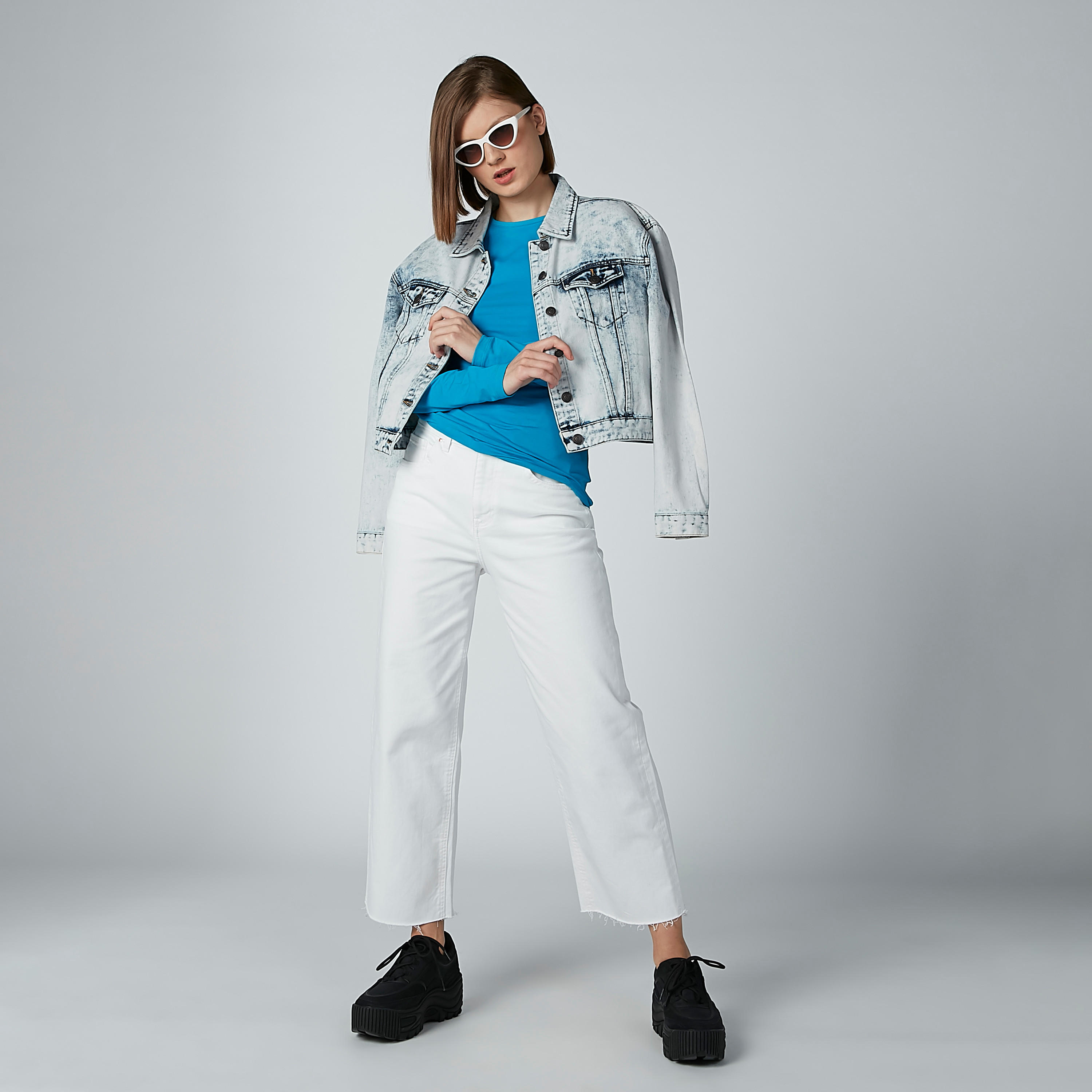 تيشيرت سادة بياقة مستديرة وأكمام طويلة-women-clothing-tshirts-image-2