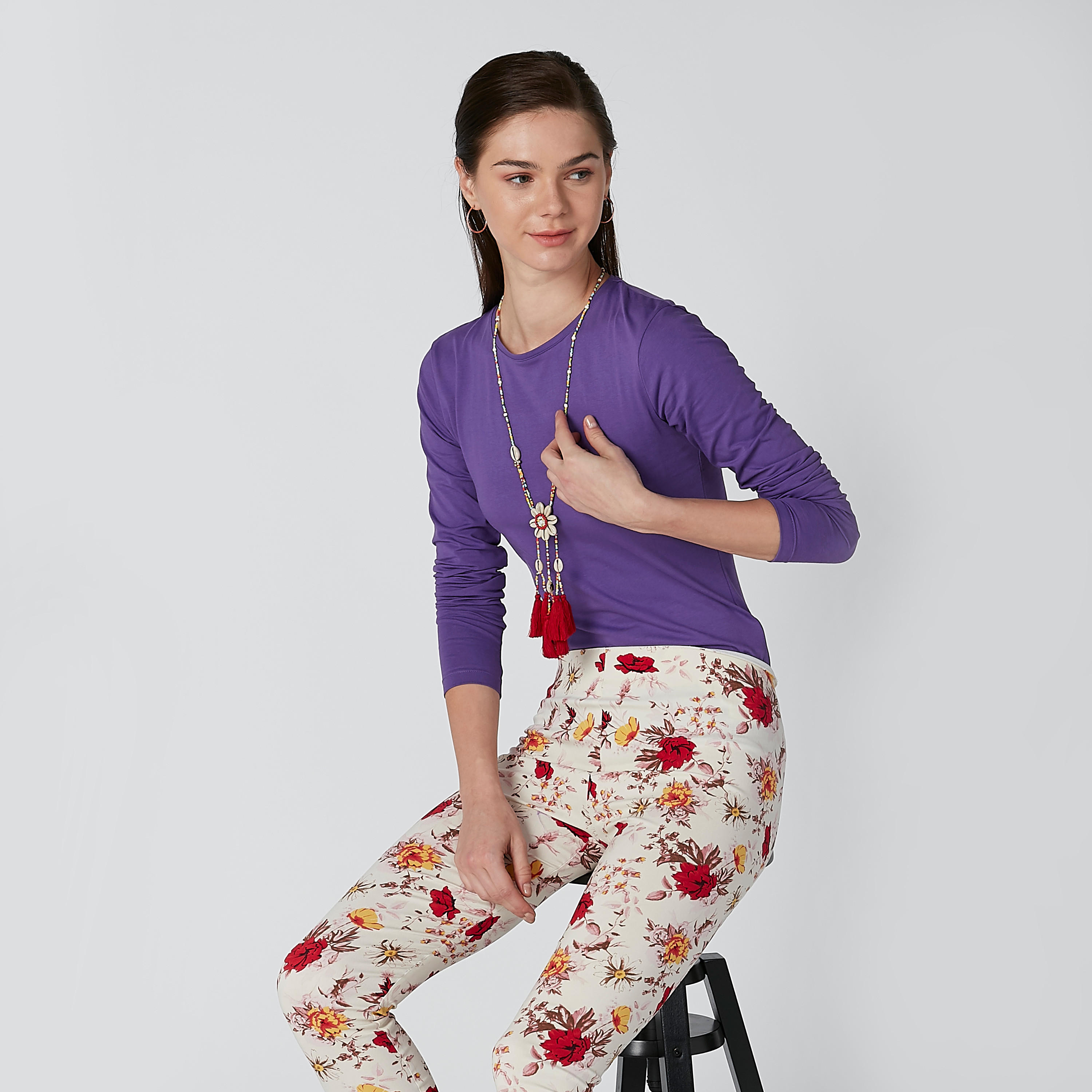 تيشيرت بياقة مستديرة وأكمام قصيرة-women-clothing-tshirts-image-1