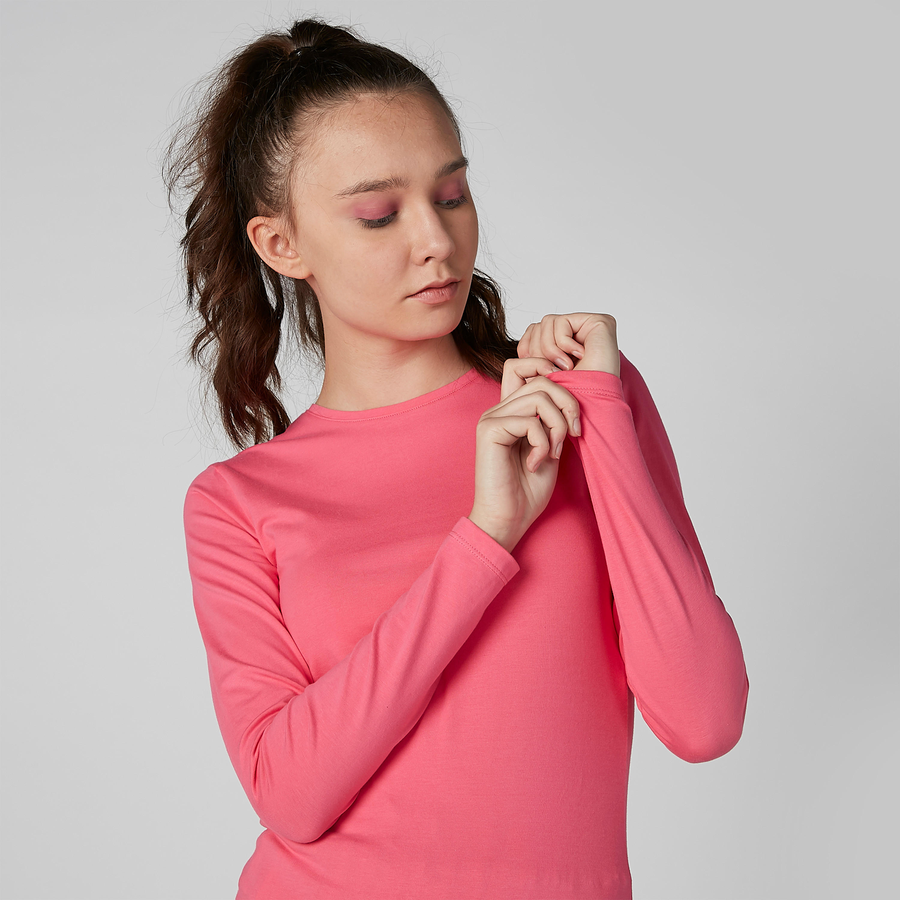 تيشيرت سادة بياقة مستديرة وأكمام طويلة-women-clothing-tshirts-image-4