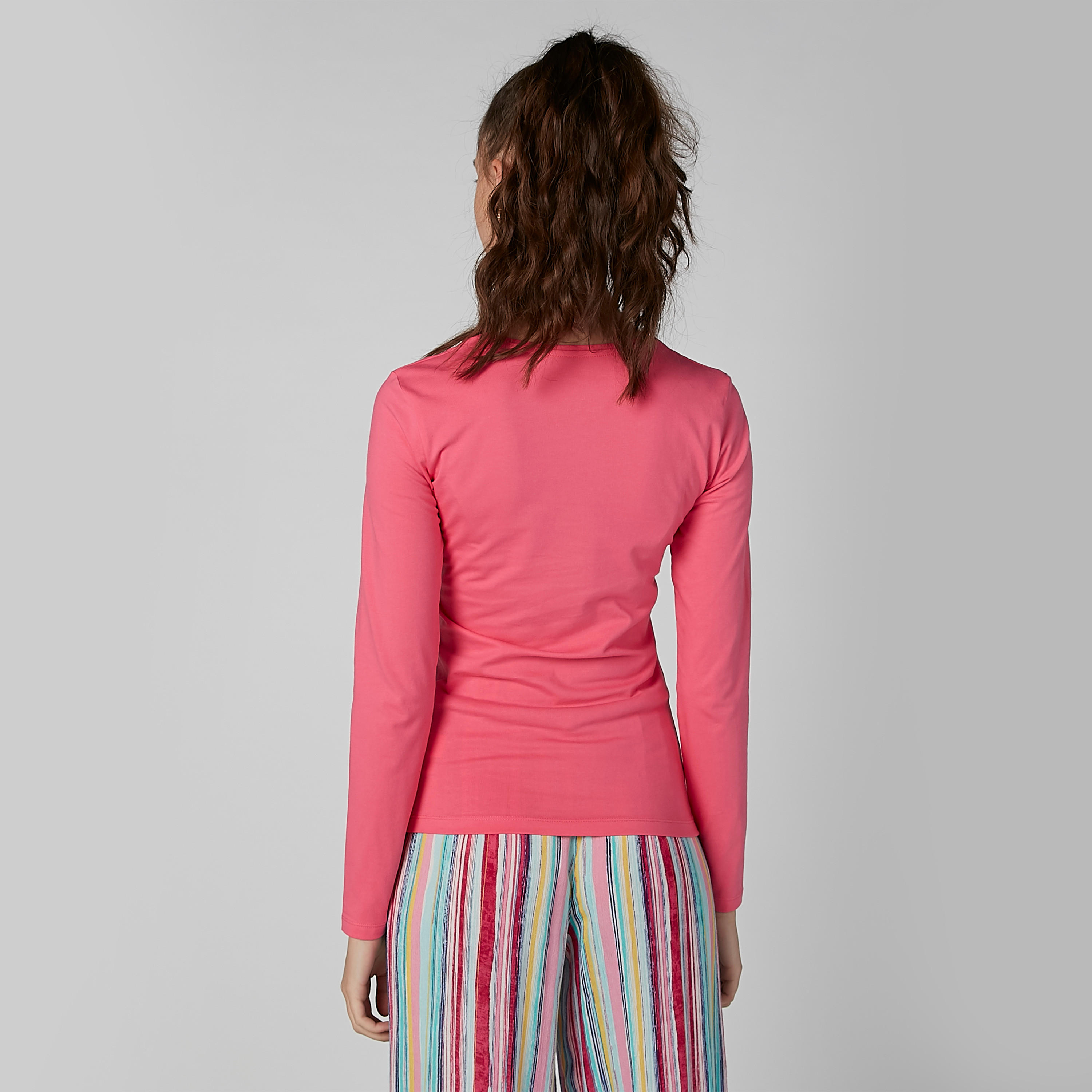 تيشيرت سادة بياقة مستديرة وأكمام طويلة-women-clothing-tshirts-image-1