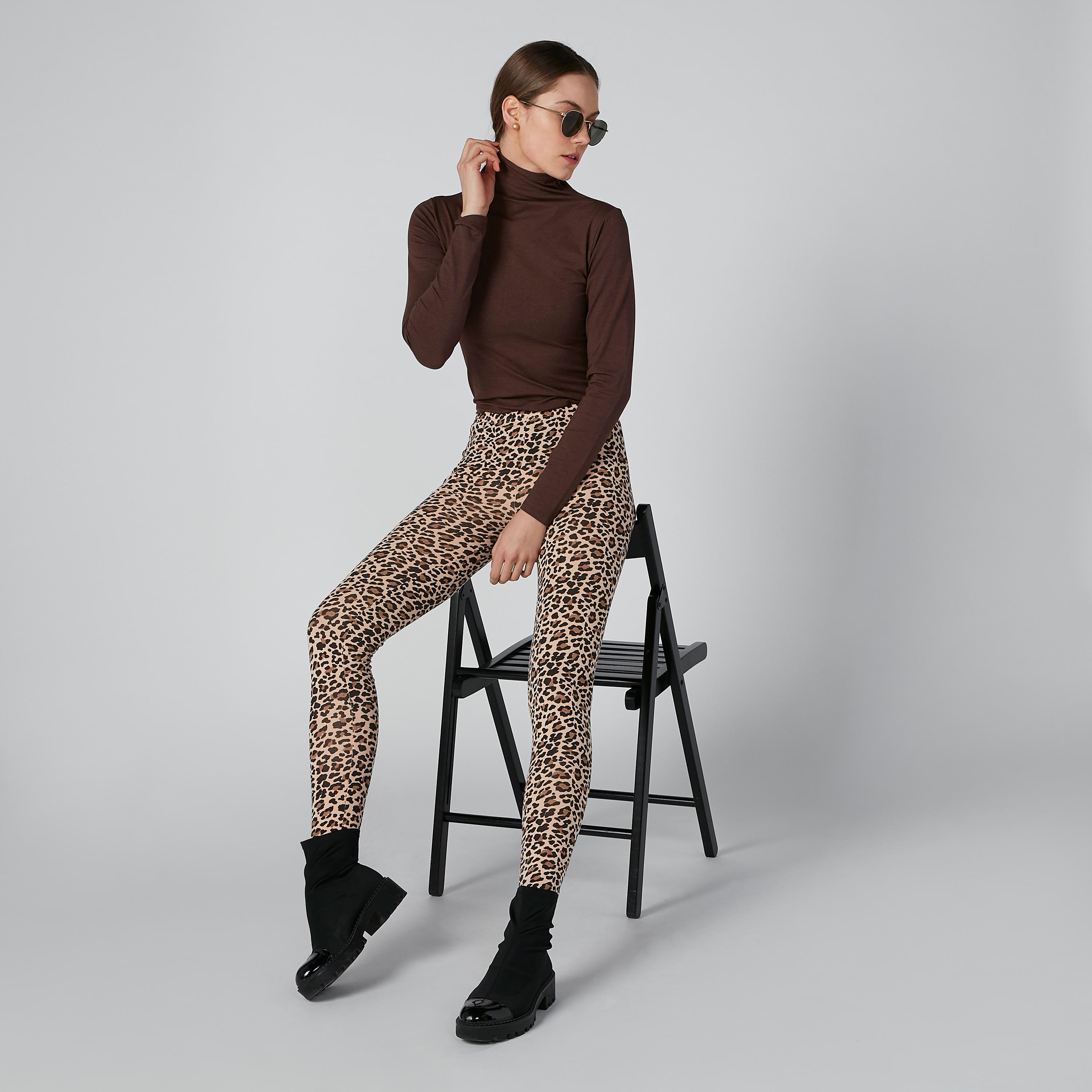 تيشيرت سادة بياقة عالية وأكمام طويلة-women-clothing-tshirts-image-2